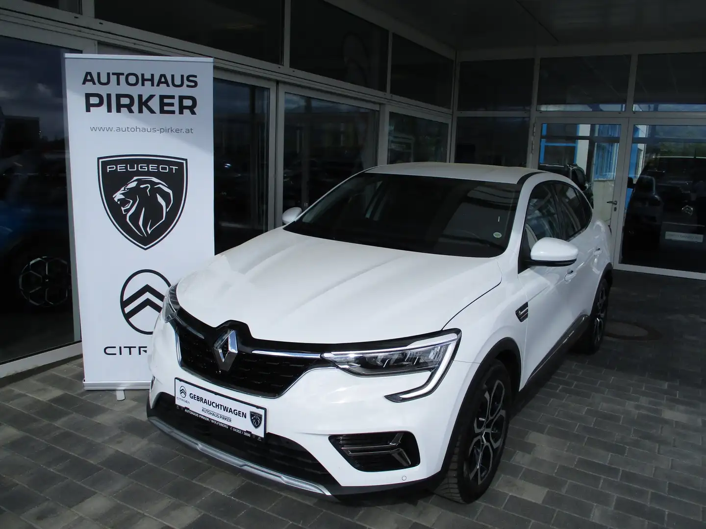 Renault Arkana 1,6 E-Tech Hybrid 145 Intens Weiß - 1