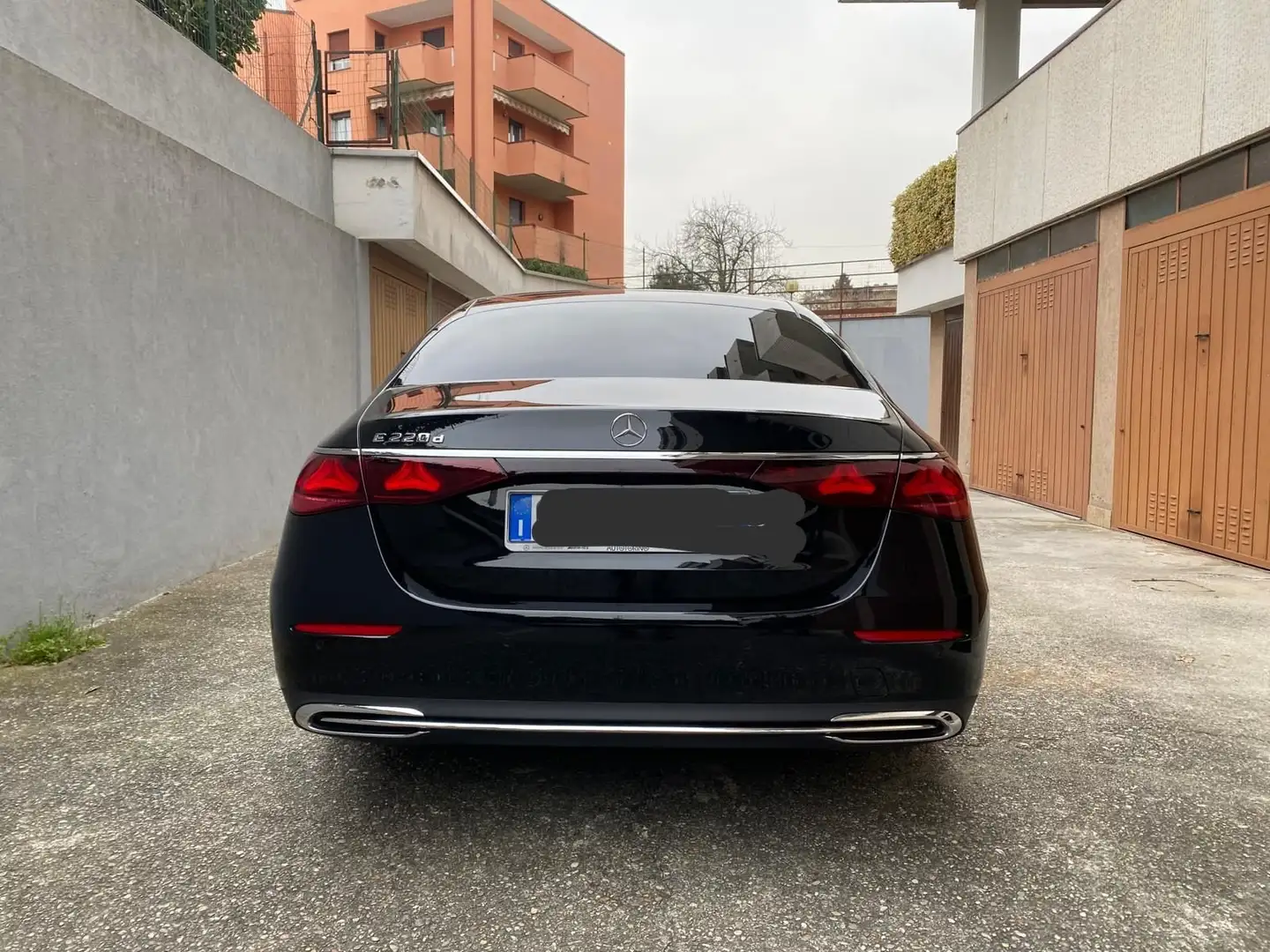 Mercedes-Benz E 220 Classe E- W214 Berlina d Advanced auto Schwarz - 1