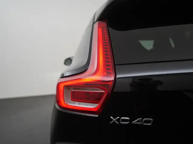 Volvo XC40 view 24