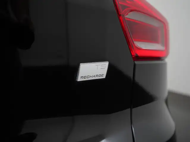 Volvo XC40 view 25