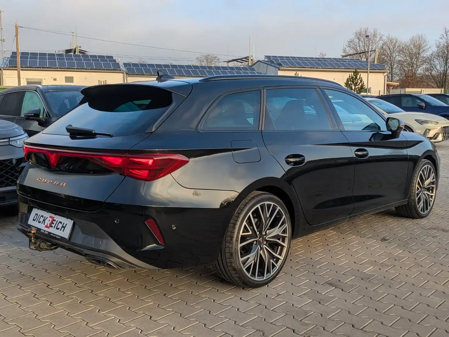 CUPRA Leon 1.5 eTSI MATRIX*PANO*ALCAN.*AHK*SENN*Drive2 Noir - 2