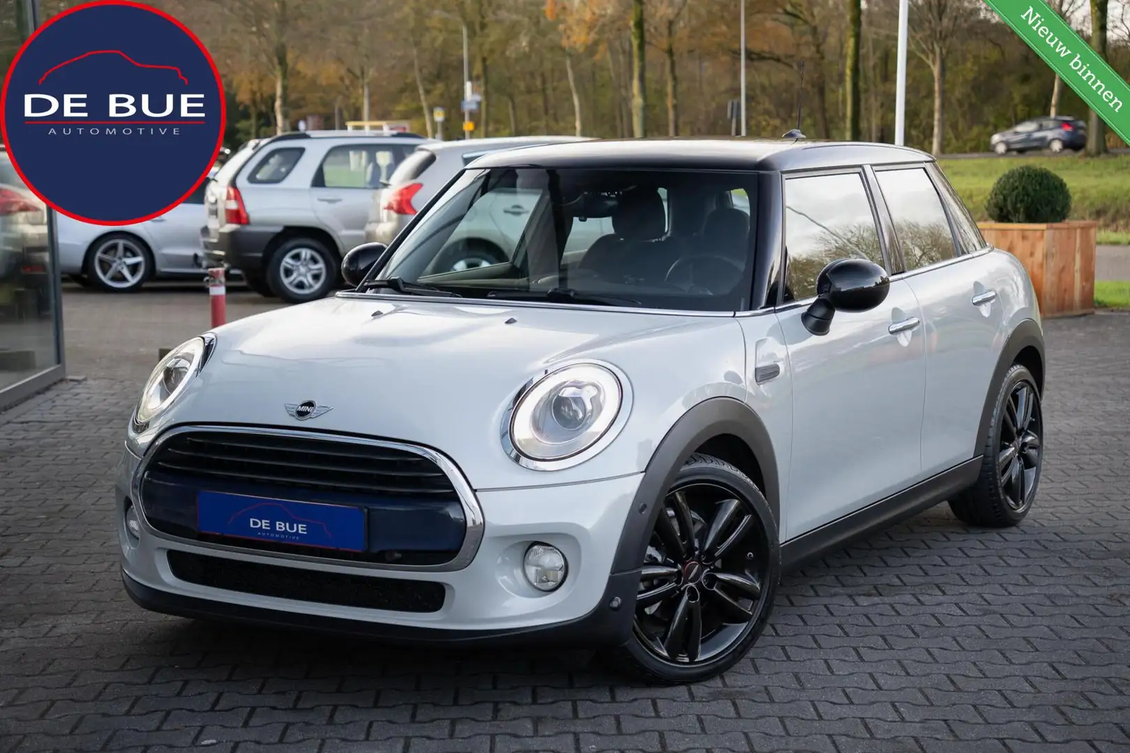 MINI John Cooper Works Mini 1.5 Automaat | Chili JCW | LED | 5 Deurs | St Wit - 1