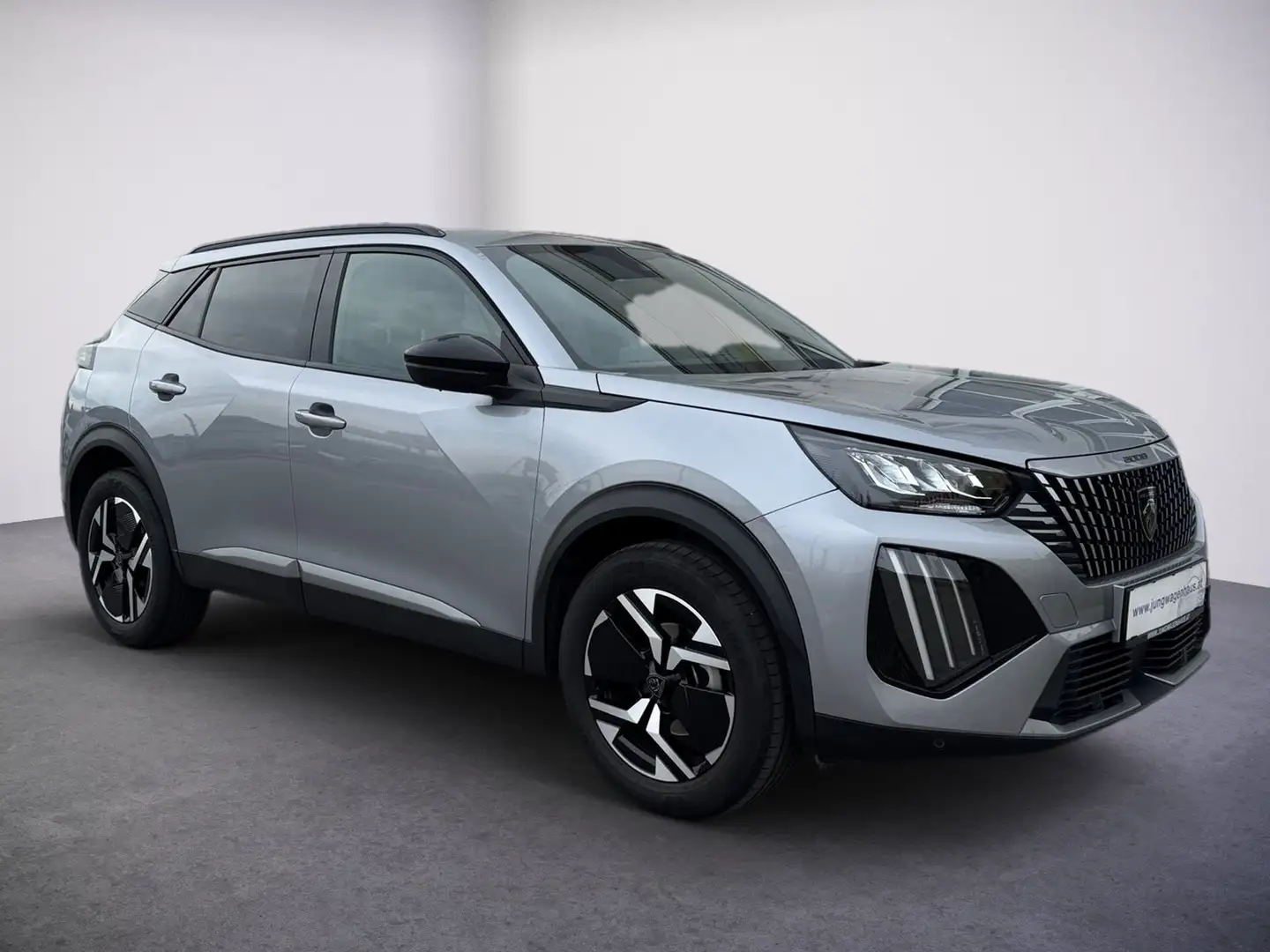 Peugeot 2008 PureTech Allure 130 EAT8 Aut. NP 32.681.- Gris - 2
