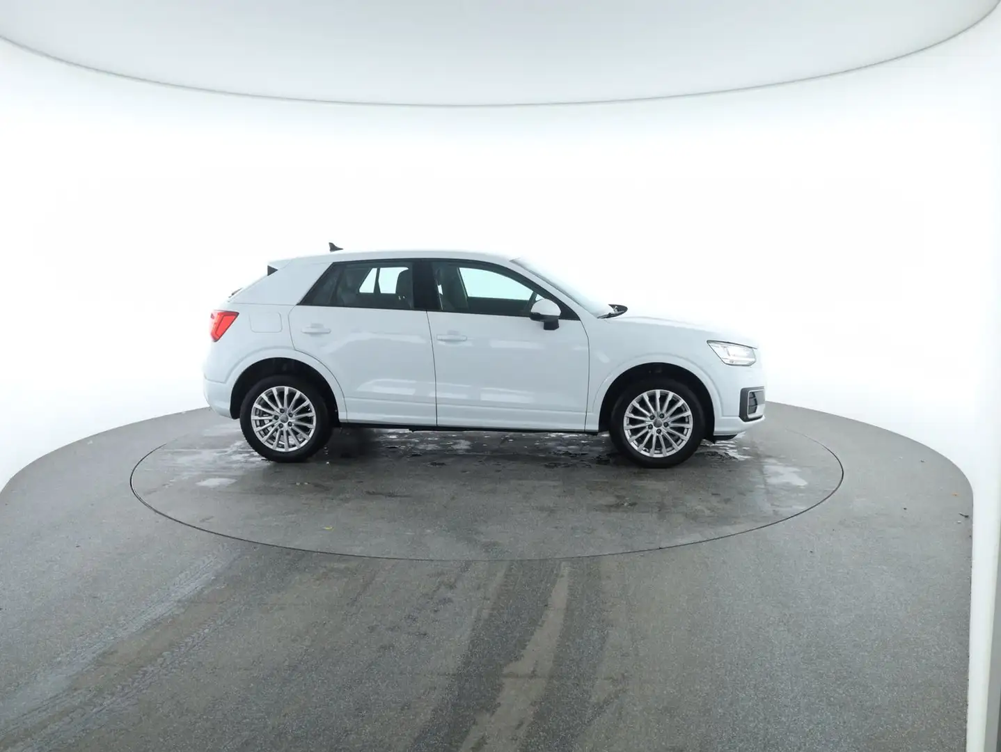 Audi Q2 1.0 TFSI Design Weiß - 2