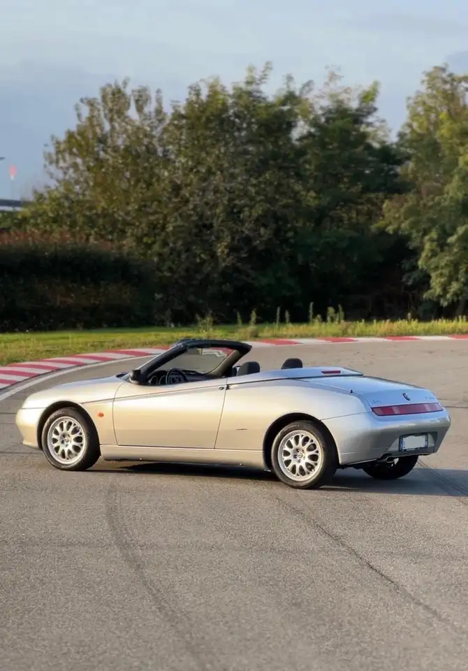 Alfa Romeo Spider 1.8 ts 16v, foto 5