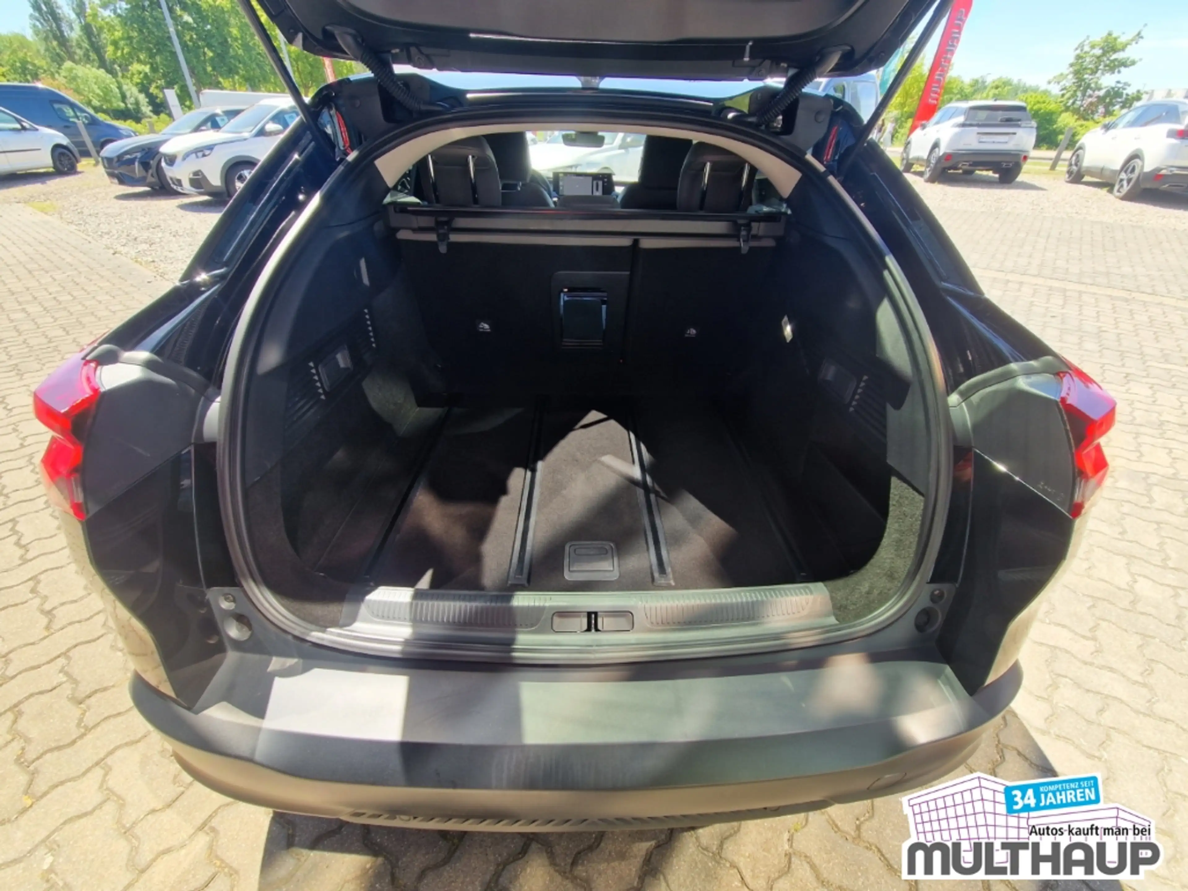 Citroen C5 X Plus Hybrid 145 LED SHZ Leder PDC HUD — photo 14