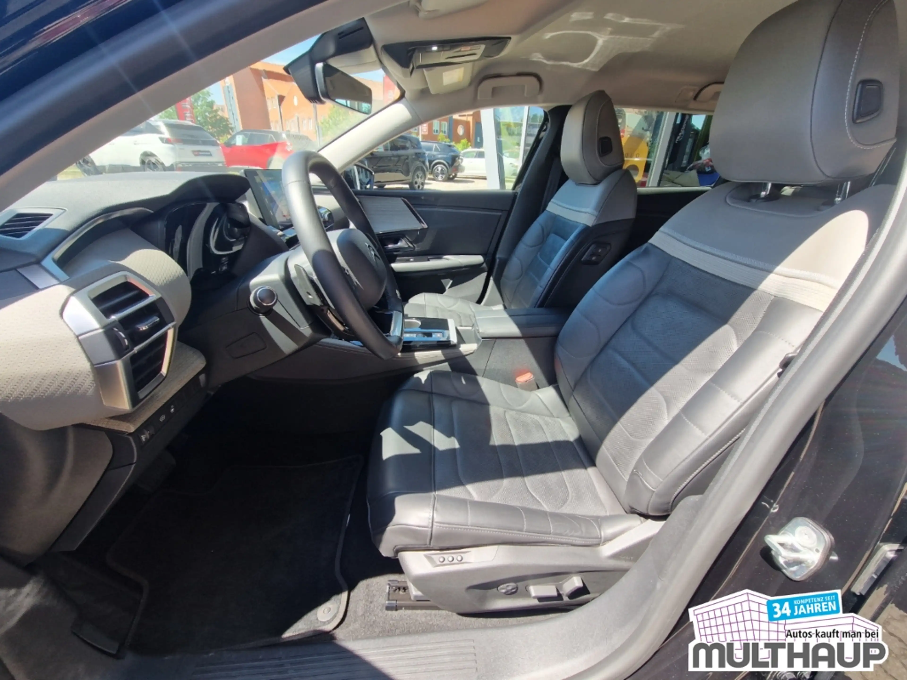 Citroen C5 X Plus Hybrid 145 LED SHZ Leder PDC HUD — photo 12