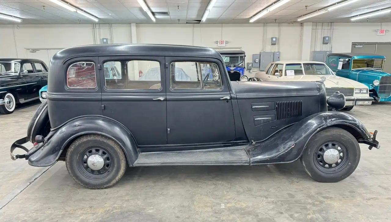Plymouth PE Deluxe 4-Door, foto 6
