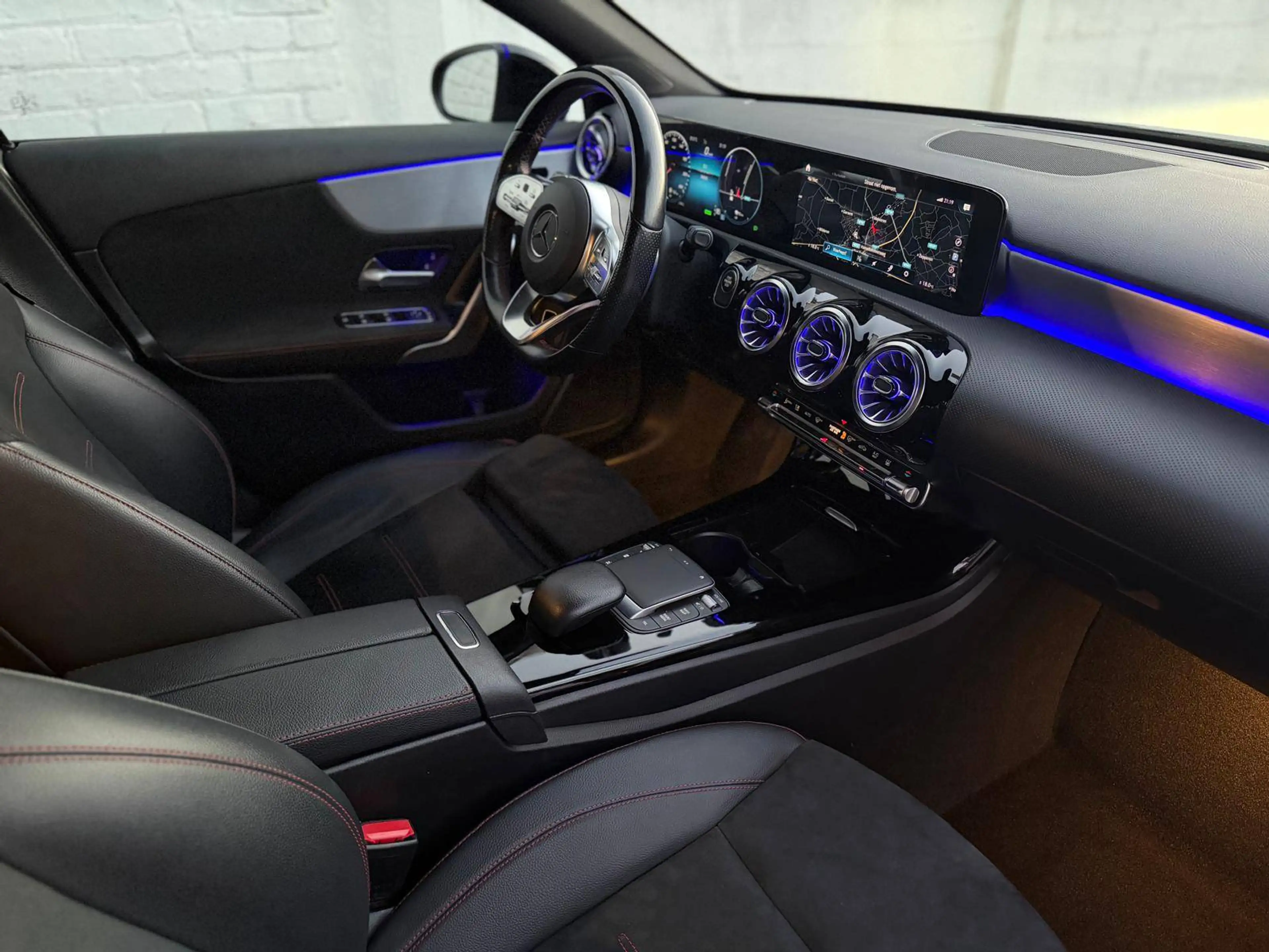 Mercedes-Benz A 250 e PHEV  *AMG * FULL HISTORIEK * CAMERA * WIDE SCREEN — photo 5