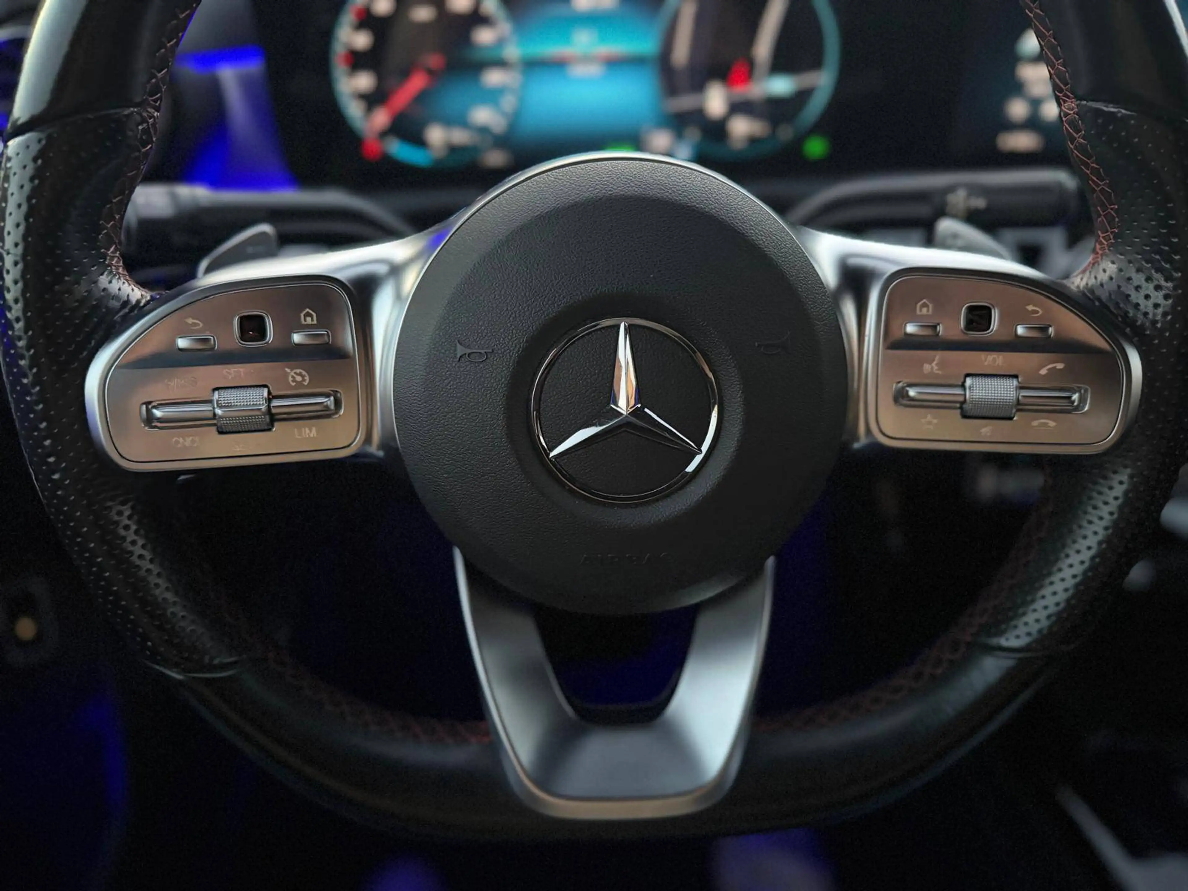 Mercedes-Benz A 250 e PHEV  *AMG * FULL HISTORIEK * CAMERA * WIDE SCREEN — photo 10