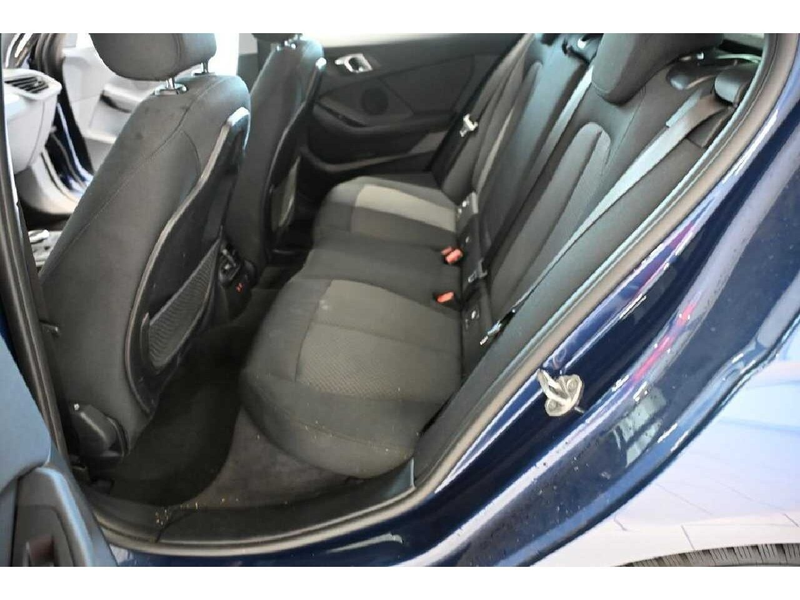 BMW 118 d Advantage LED Lane AUT Klima PDC — photo 10