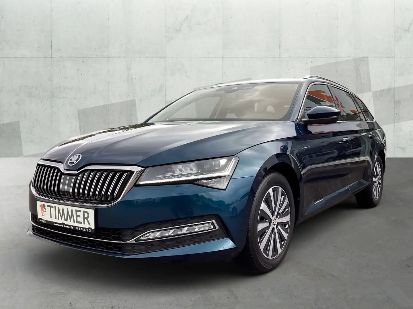 Skoda Superb Combi 2.0 TDI DSG Style ASSIST*AHK*NAV*ACC*RFK* Blau - 2