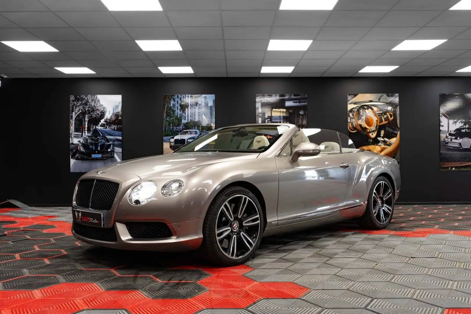 Bentley Continental V8 4.0 Grijs - 2