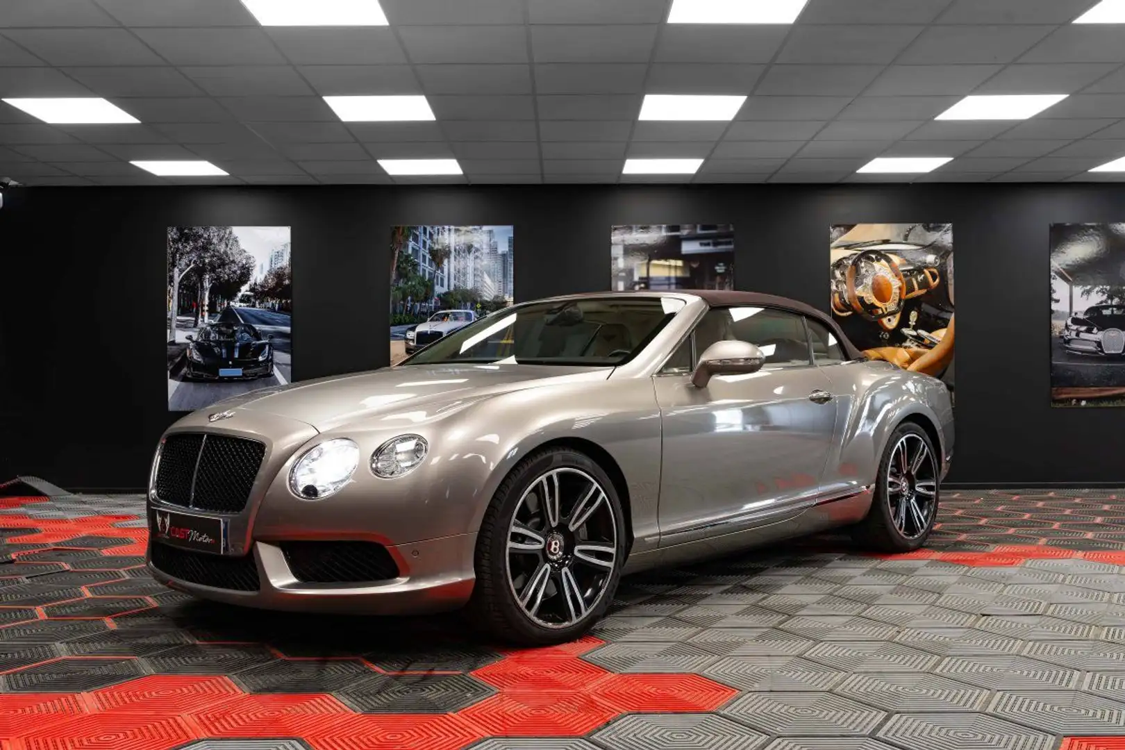 Bentley Continental V8 4.0 Grijs - 1