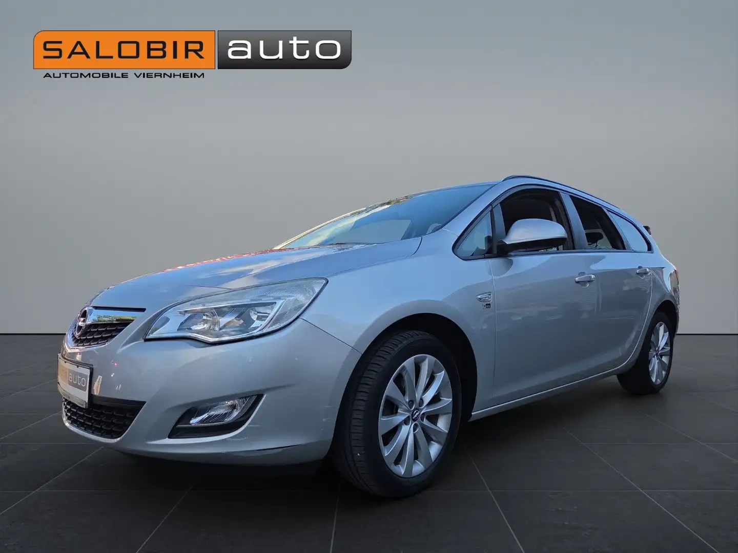 Opel Astra J Sports Tourer 150 Jahre Opel 2. Hd Silber - 1