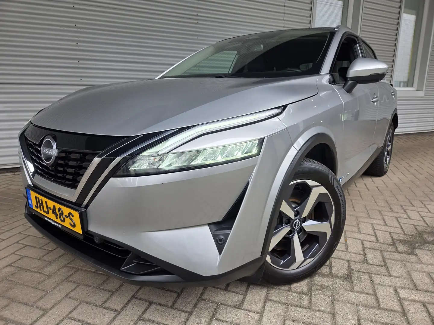 Nissan Qashqai 1.5 e-Power N-Connecta Grijs - 2