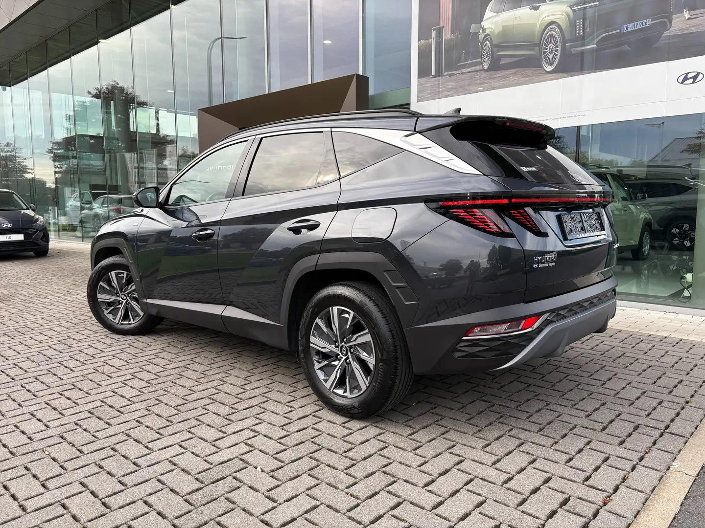 Hyundai TUCSON 1.6 T-GDi 48V Feel Gris - 2