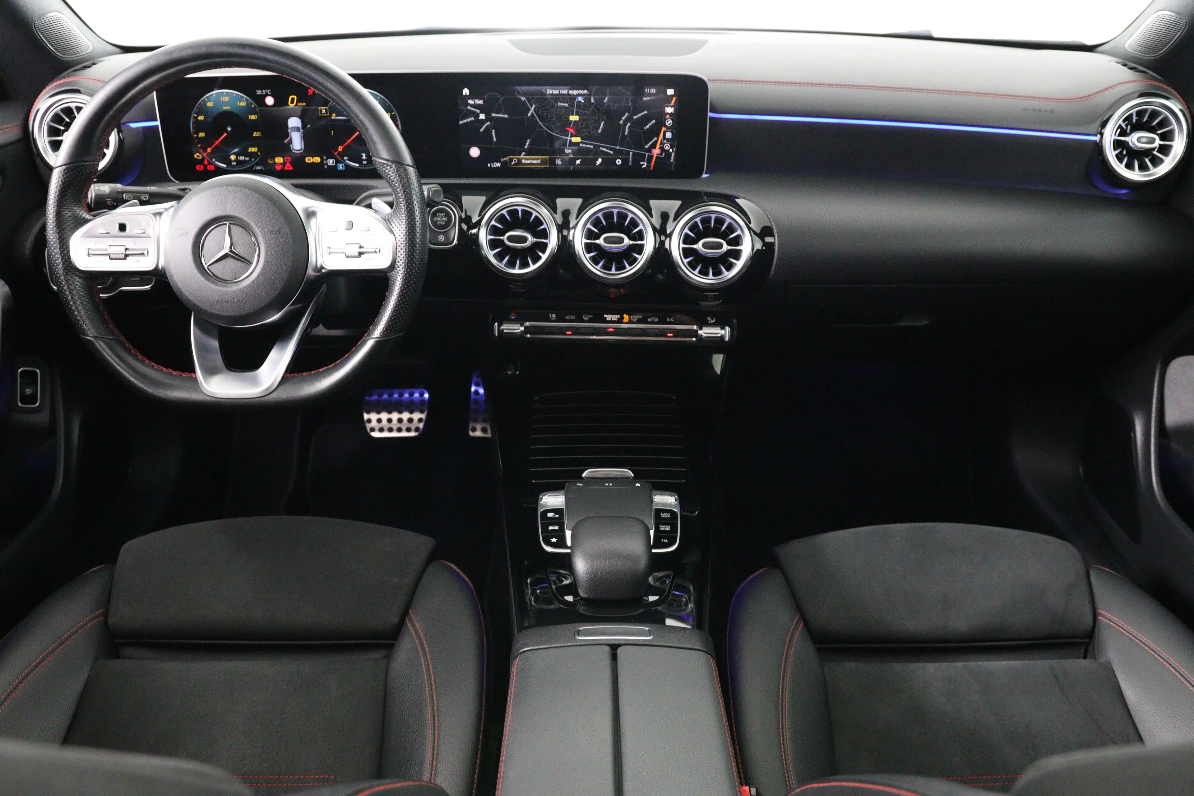 Mercedes-Benz CLA 200 Shooting Brake AMG | Open Dak | Sportstoelen | Sfe — photo 4