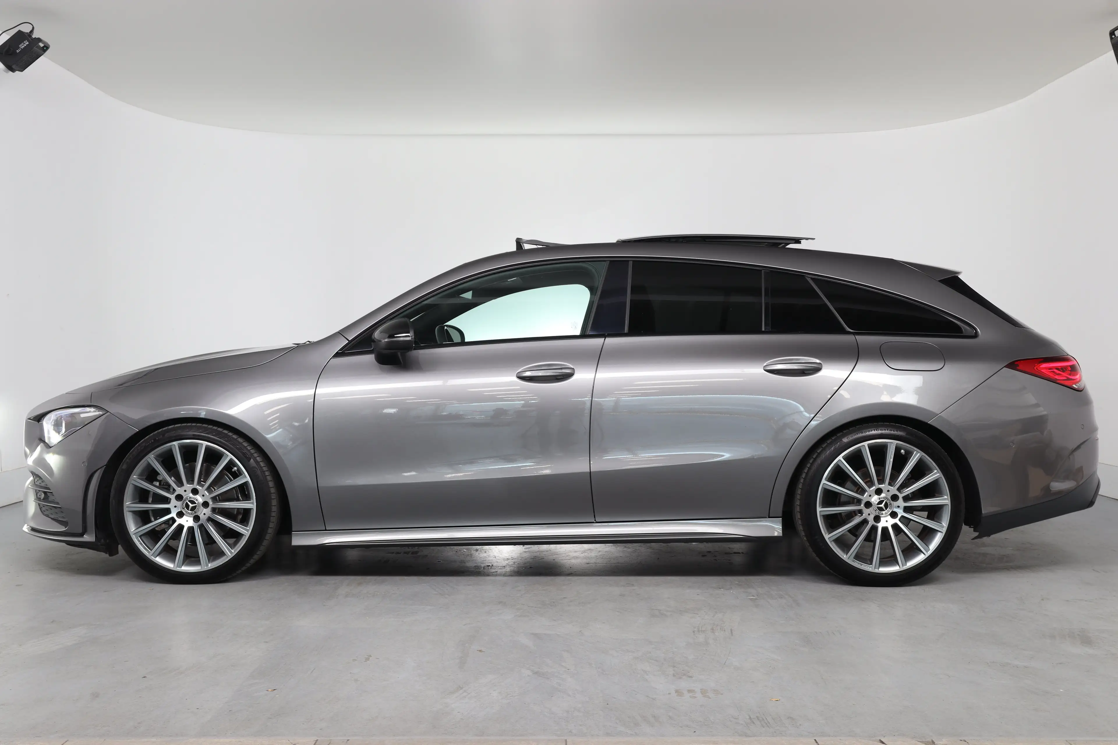 Mercedes-Benz CLA 200 Shooting Brake AMG | Open Dak | Sportstoelen | Sfe — photo 2