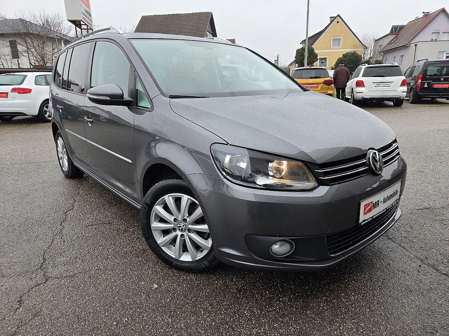 Volkswagen Touran Highline BMT 2,0 TDI DPF Grau - 1