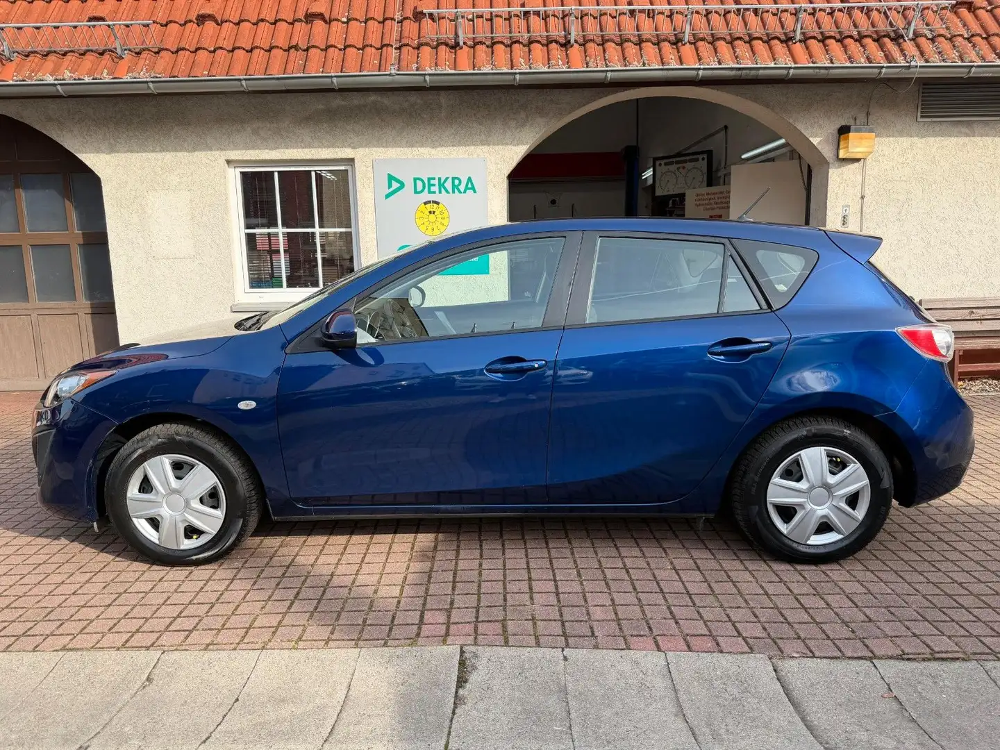 Mazda 3 Lim.*ERST 40TKM*SITZHZG*KLIMAAUTOM.*PDC* Blauw - 2