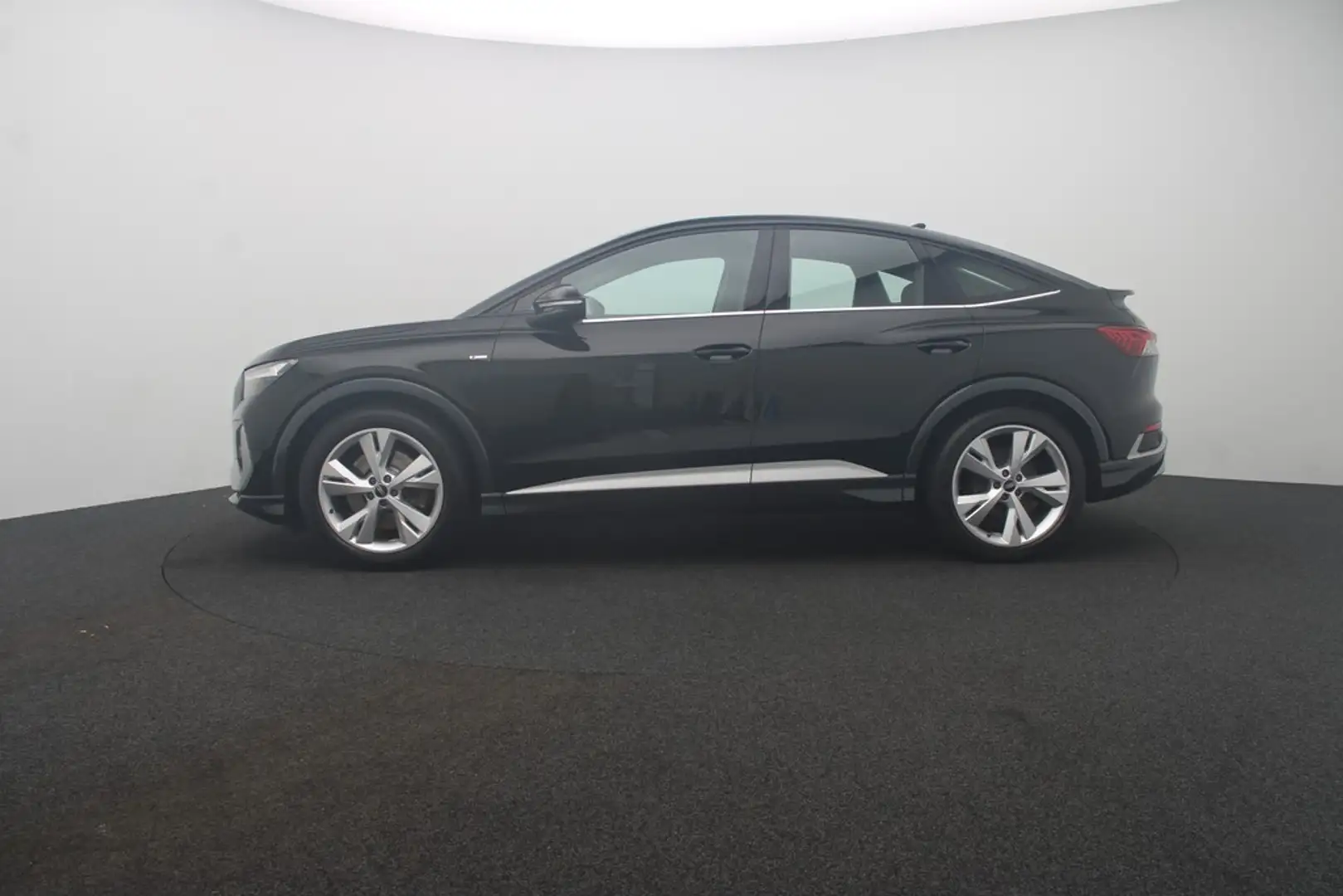 Audi e-tron . Virt.Cockpit LED Navi Schwarz - 2