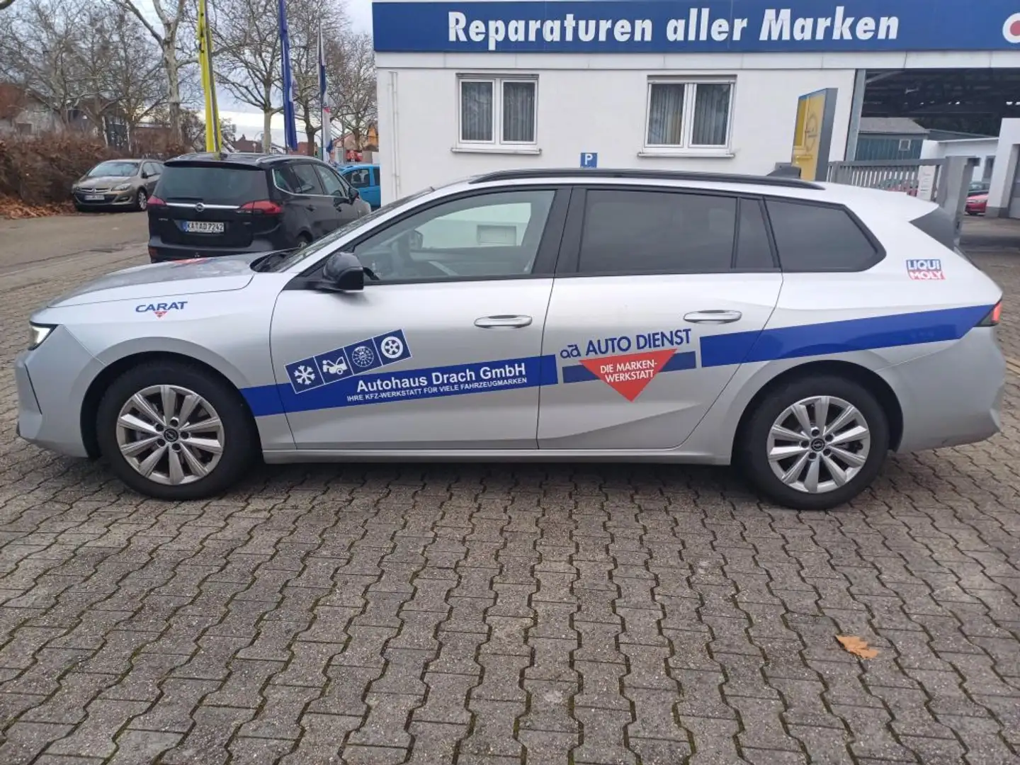 Opel Astra Sports Tourer 1.2 Turbo Elegance - 2