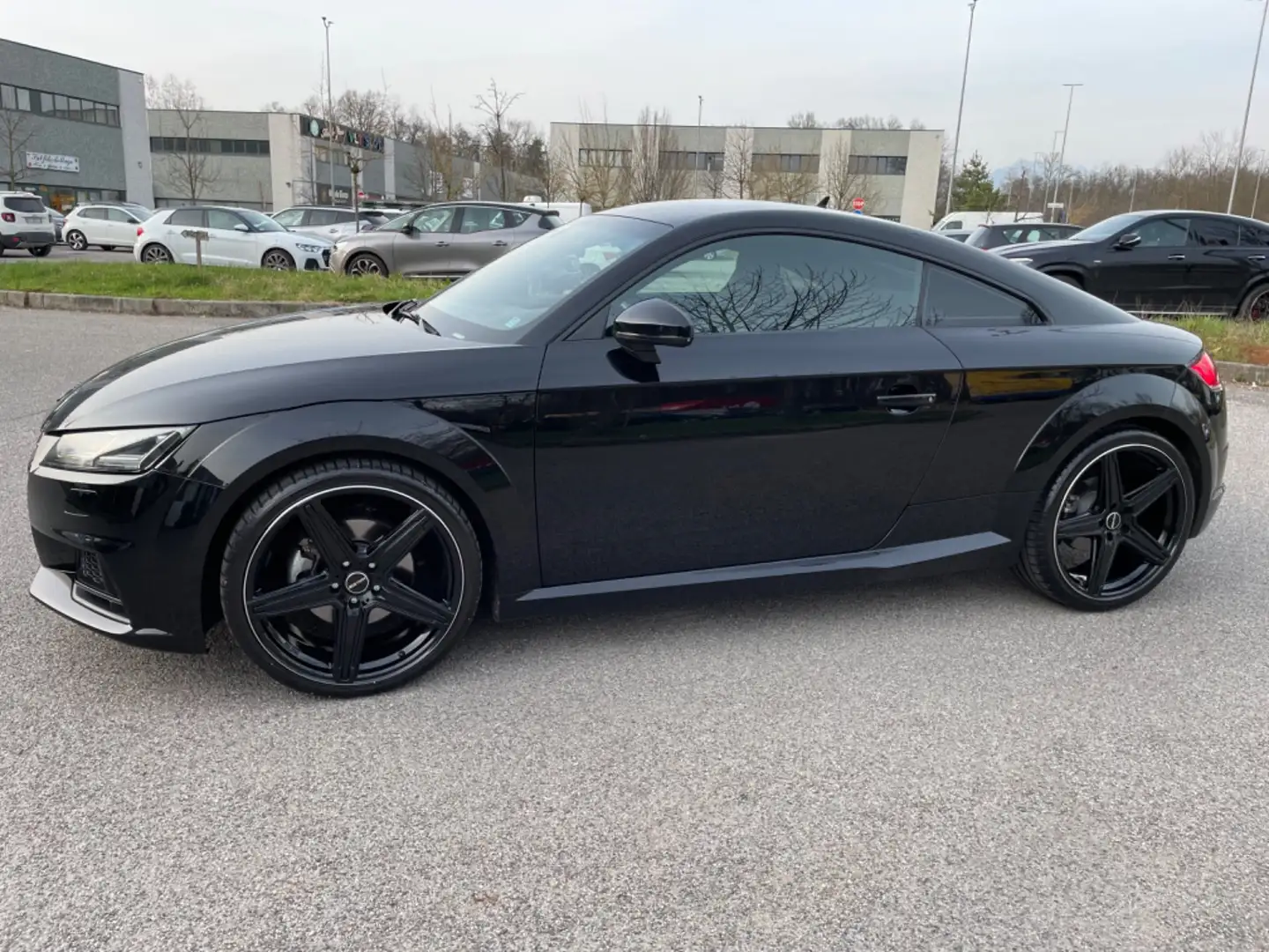 Audi TT Coupé 1.8 TFSI S line Nero - 2