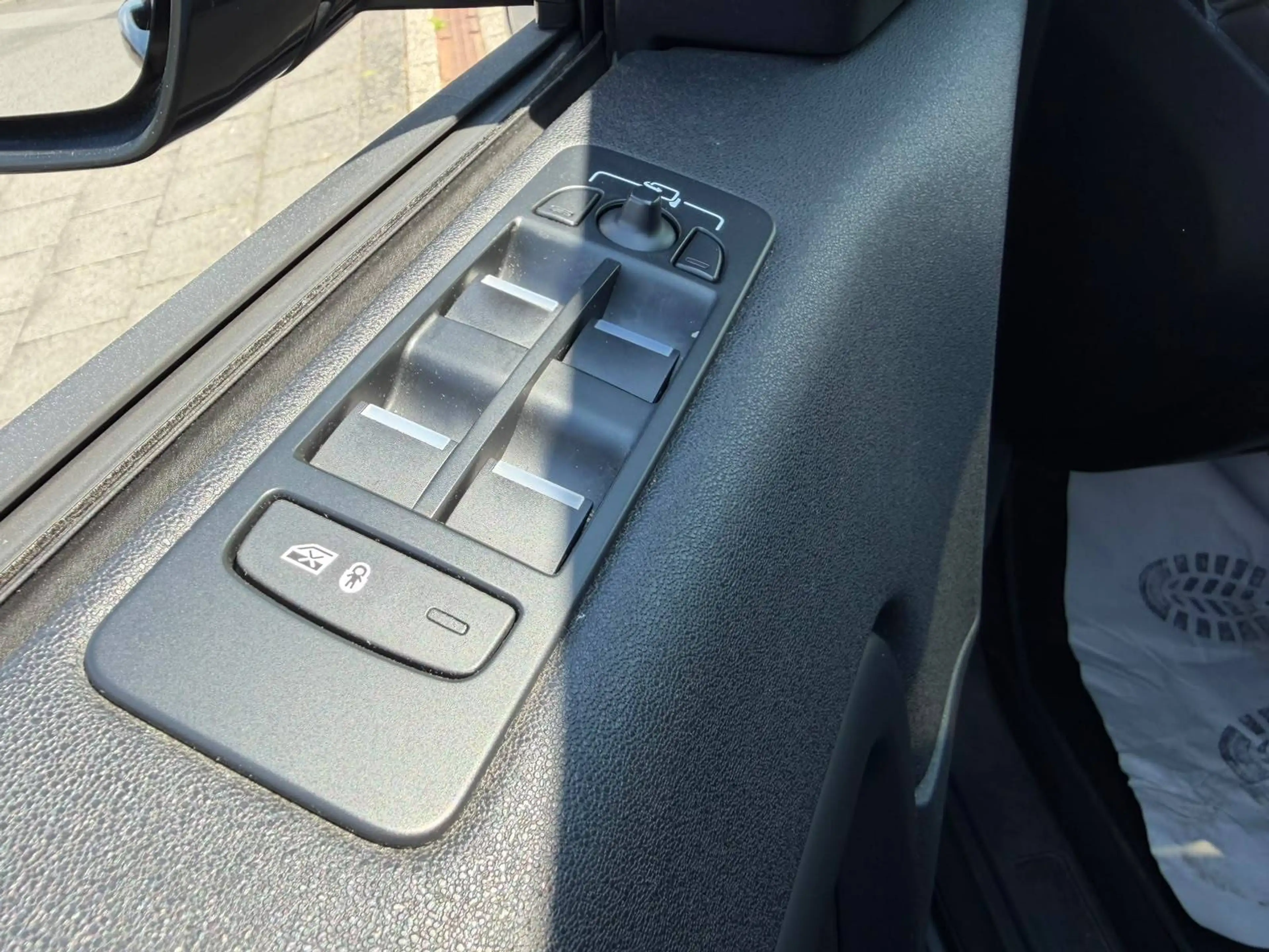 Land Rover Discovery Sport S AWD — photo 11