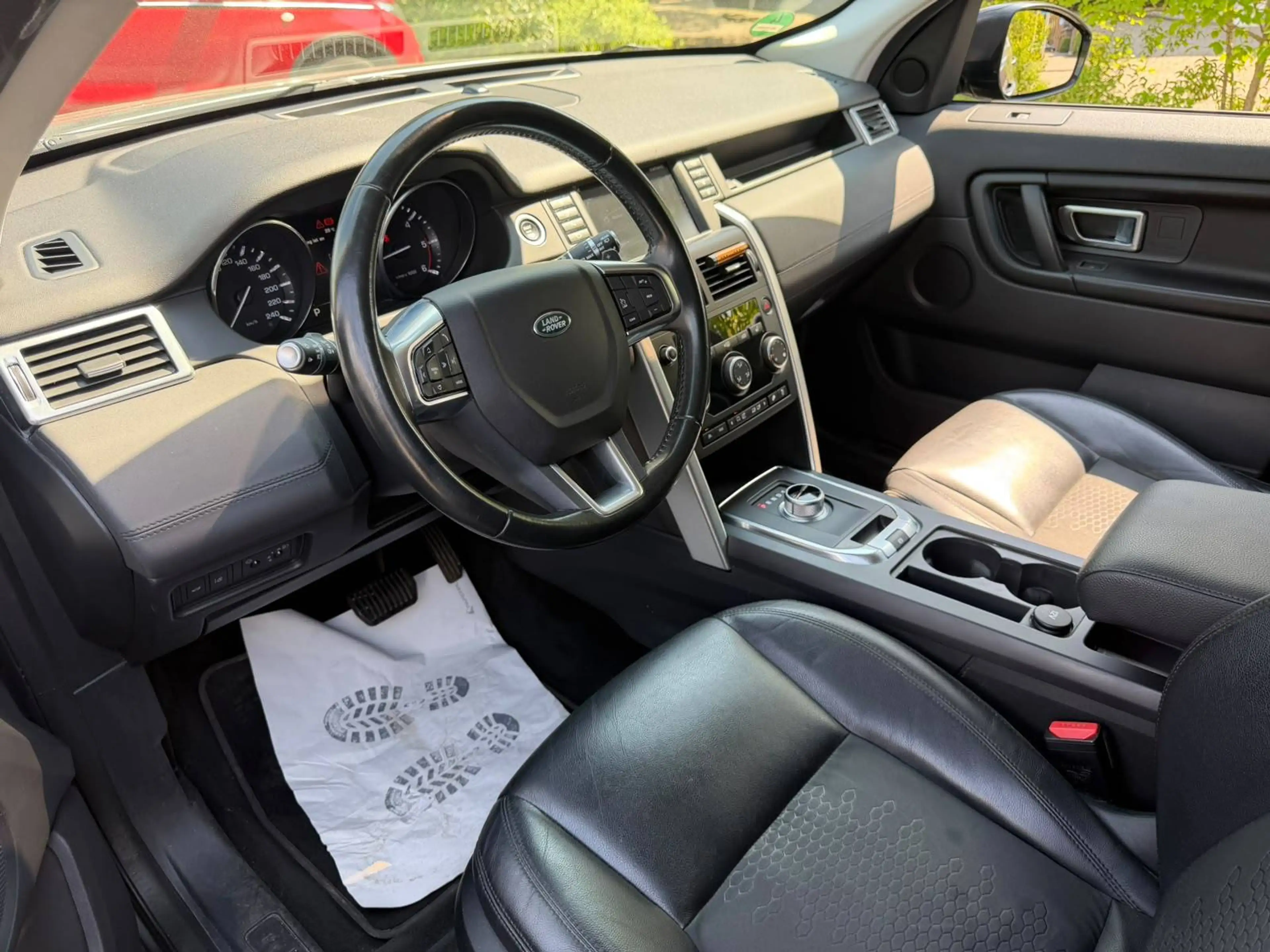 Land Rover Discovery Sport S AWD — photo 9