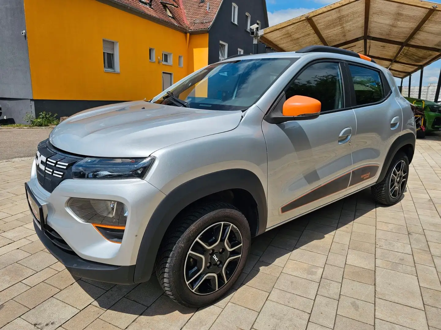Dacia Spring Electric Essential Grau - 2