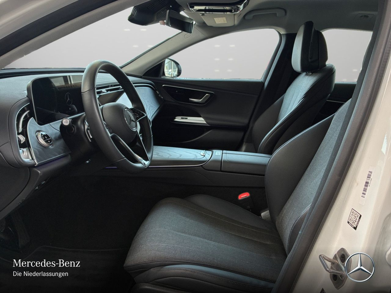 Mercedes-Benz E 220 d T Avantgarde Distr. LED AHK Kamera PTS 9G — photo 11
