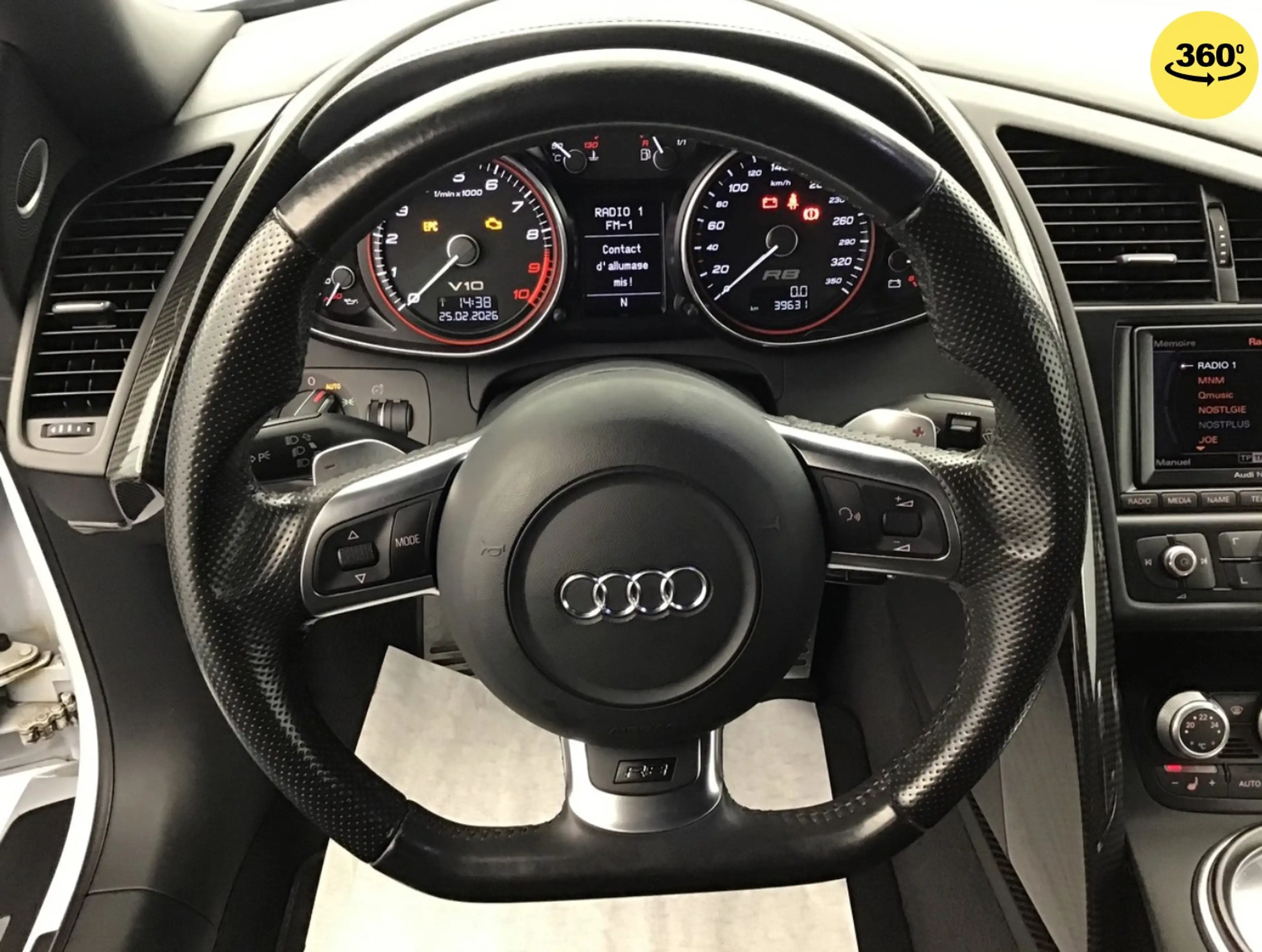 Audi R8 R8 Spyder 5.2 FSI quattro R tronic — photo 13