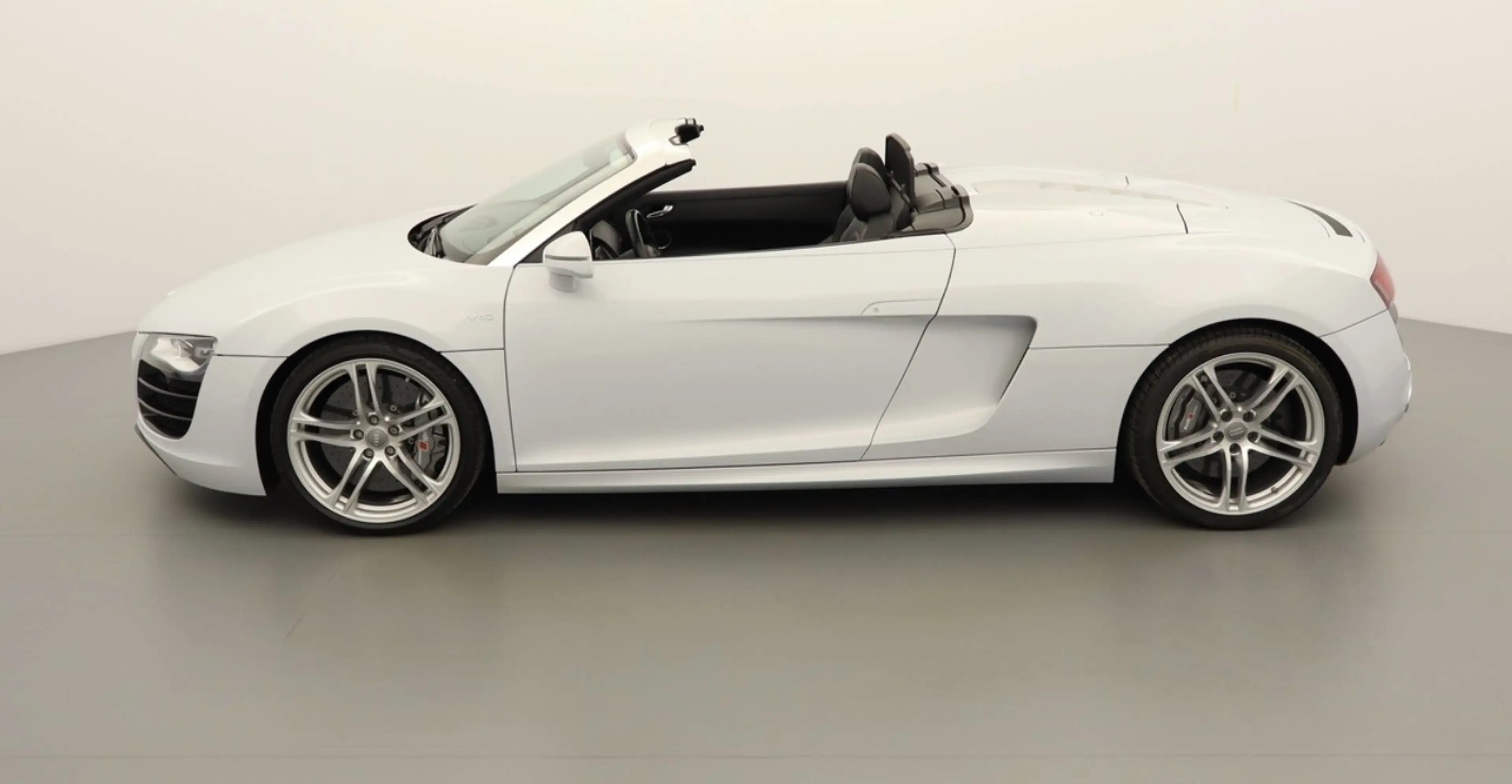 Audi R8 R8 Spyder 5.2 FSI quattro R tronic — photo 6