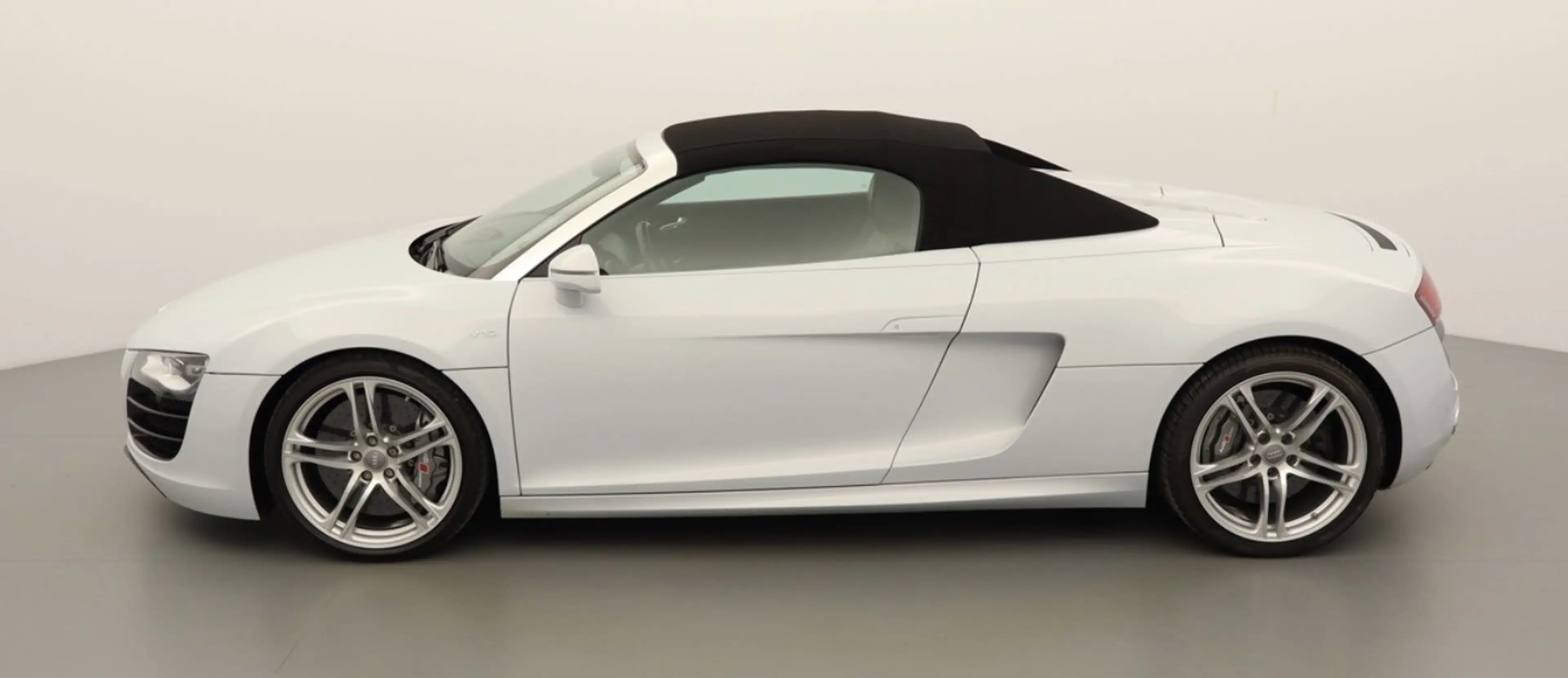 Audi R8 R8 Spyder 5.2 FSI quattro R tronic — photo 2