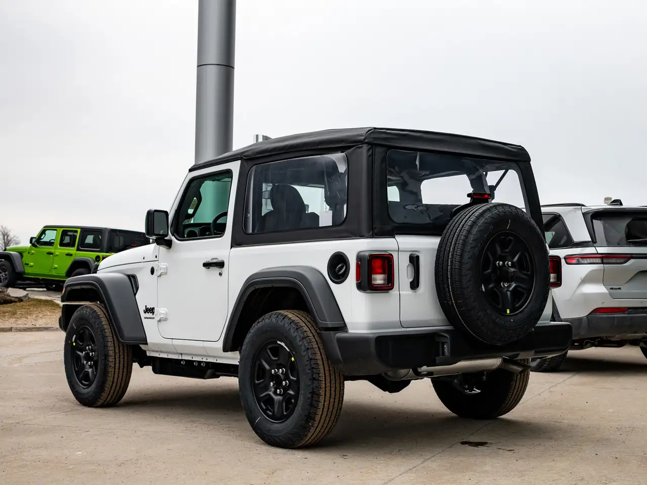 Jeep Wrangler снимка Jeep Wrangler