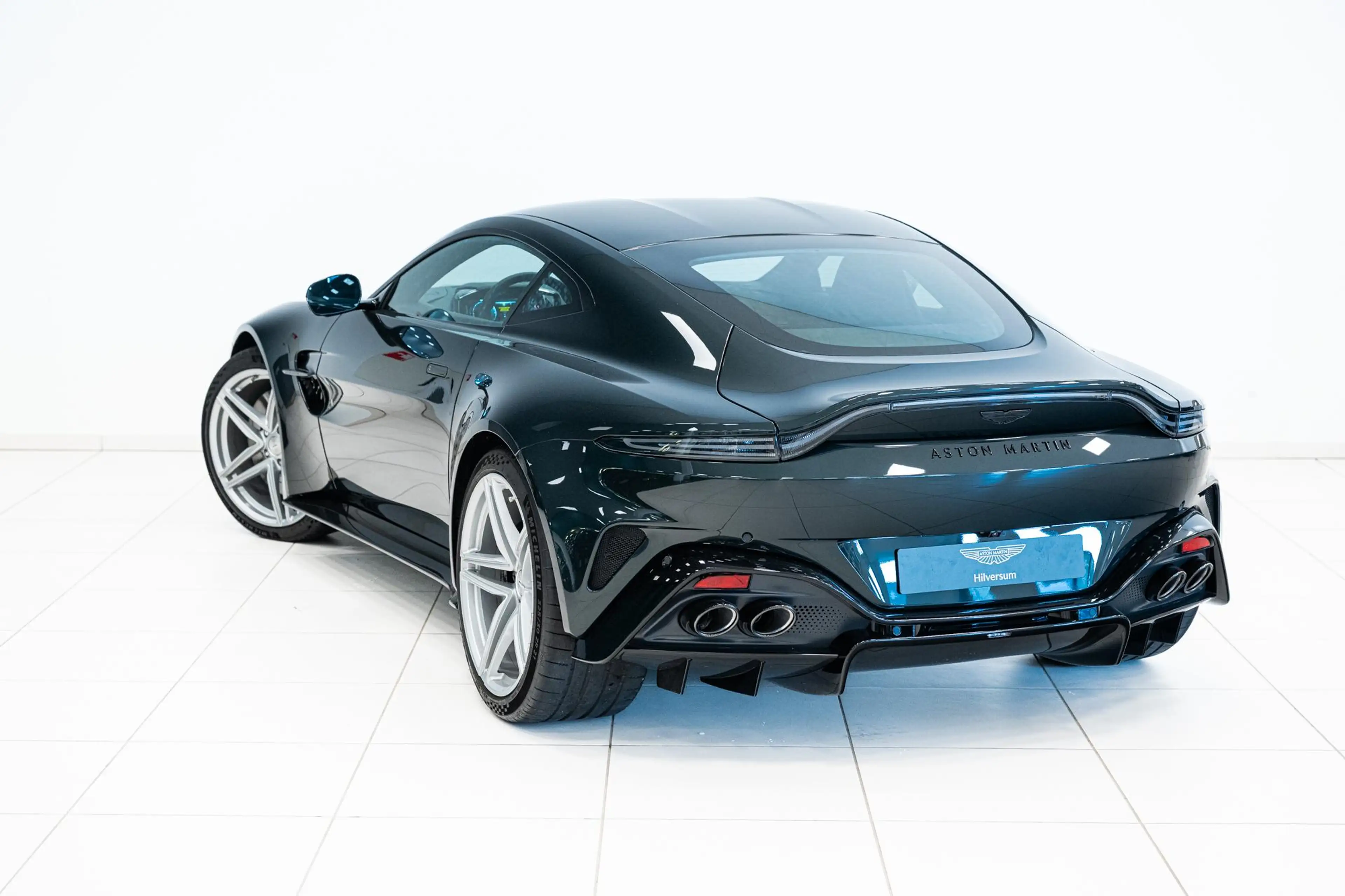 Aston Martin Vantage Coupe NEW 26MY Incl. BPM — photo 3