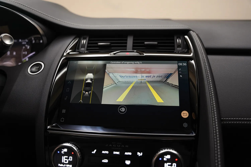 Jaguar E-Pace P300e PHEV 1.5 R-Dynamic SE [ Panorama Leder Navi — photo 7