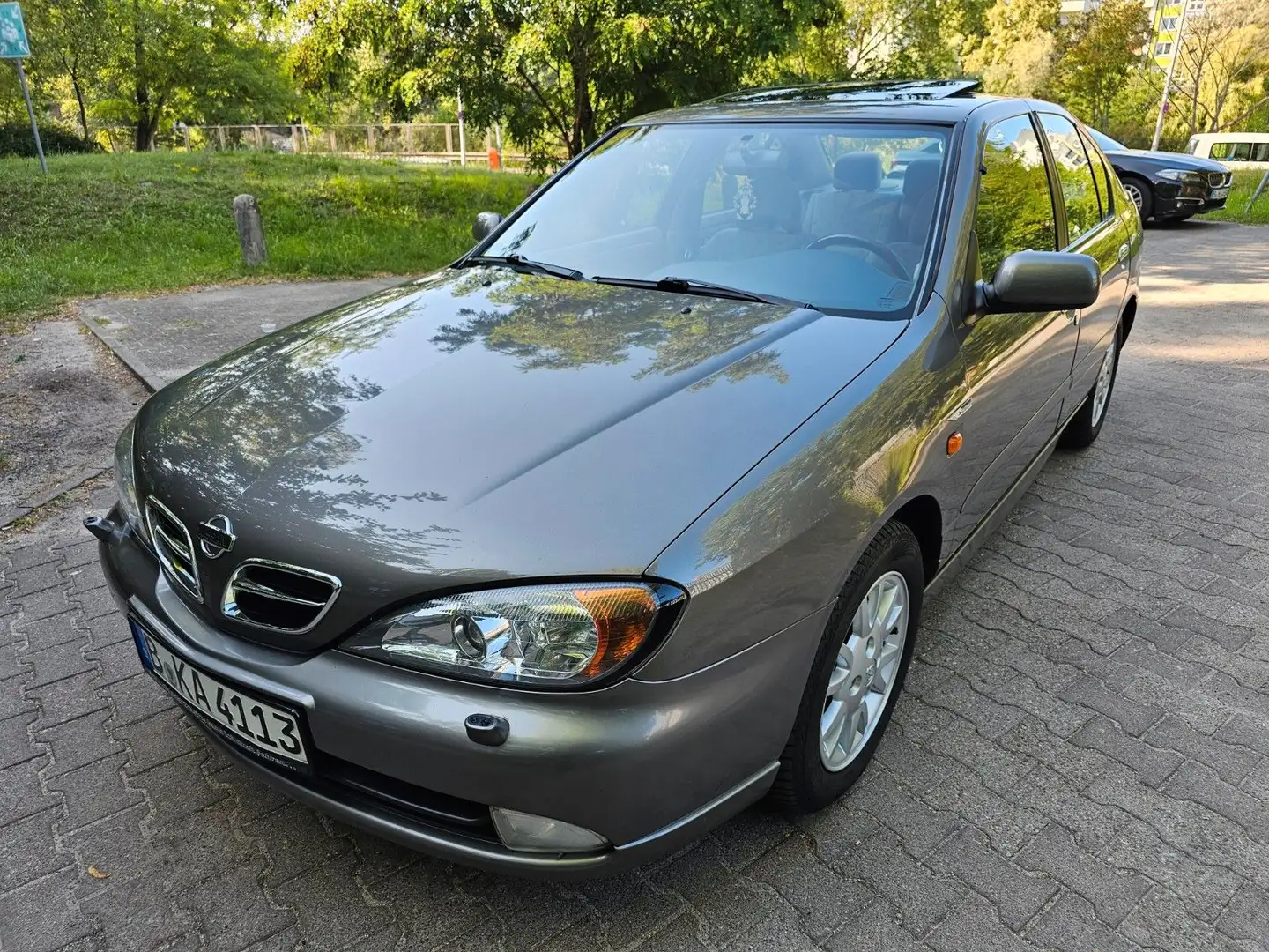 Nissan Primera 2,0 Automatik / Klima / Schiebedach Grau - 1