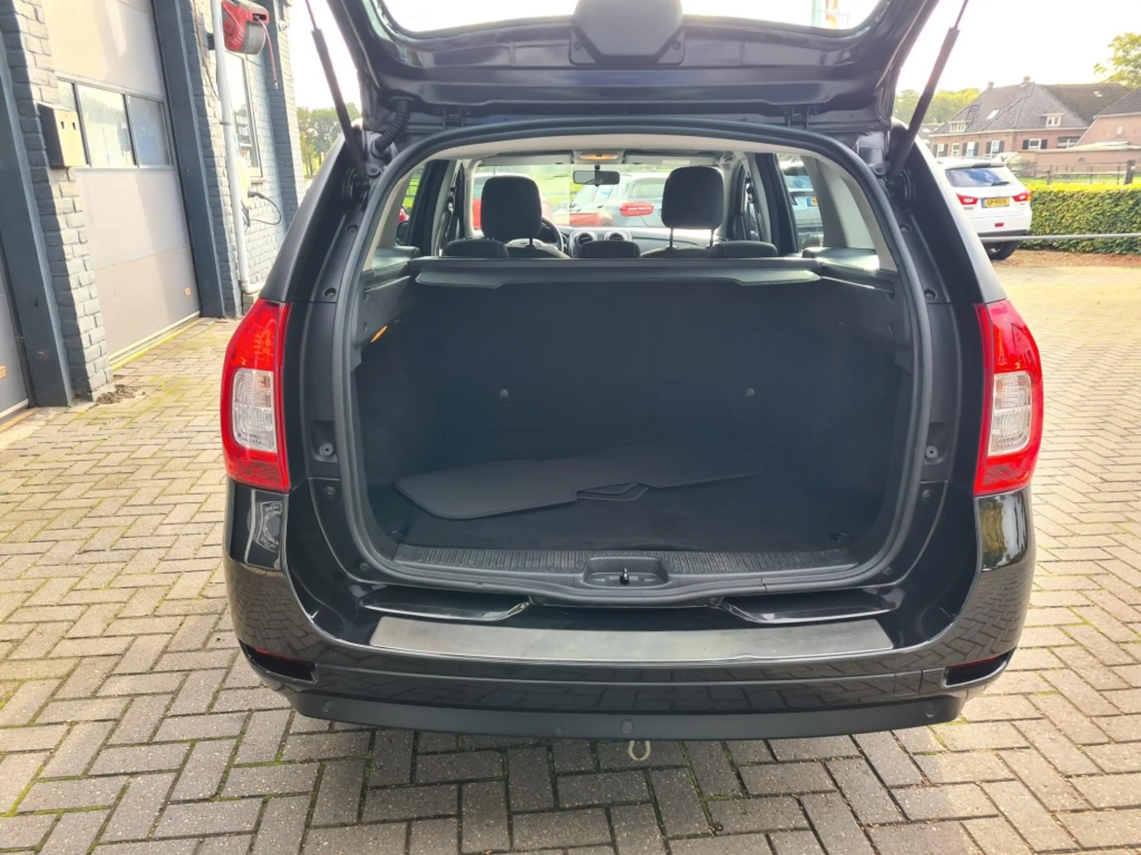 Dacia Logan MCV 0.9 TCe Laureate — photo 6
