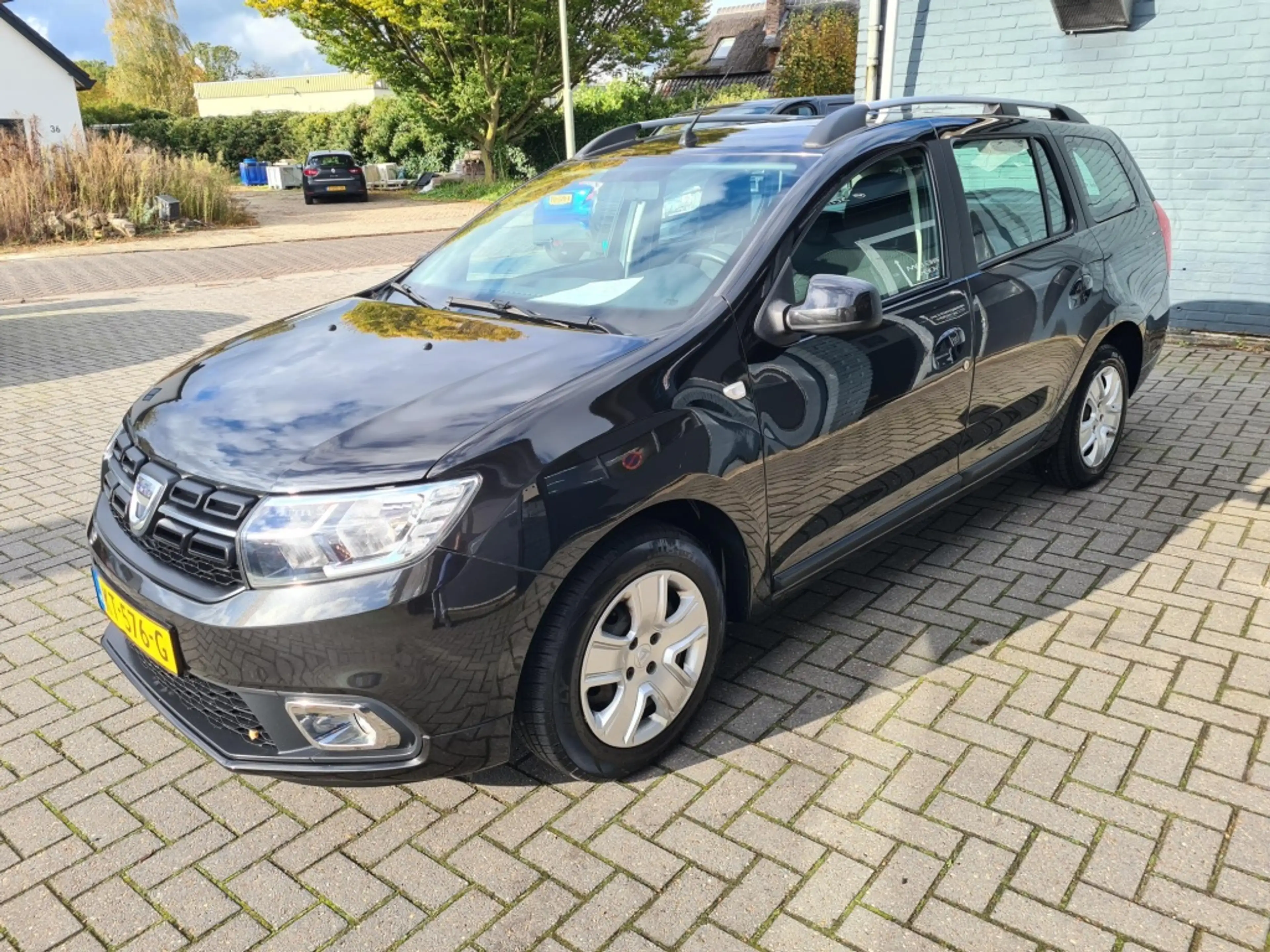 Dacia Logan MCV 0.9 TCe Laureate — photo 4