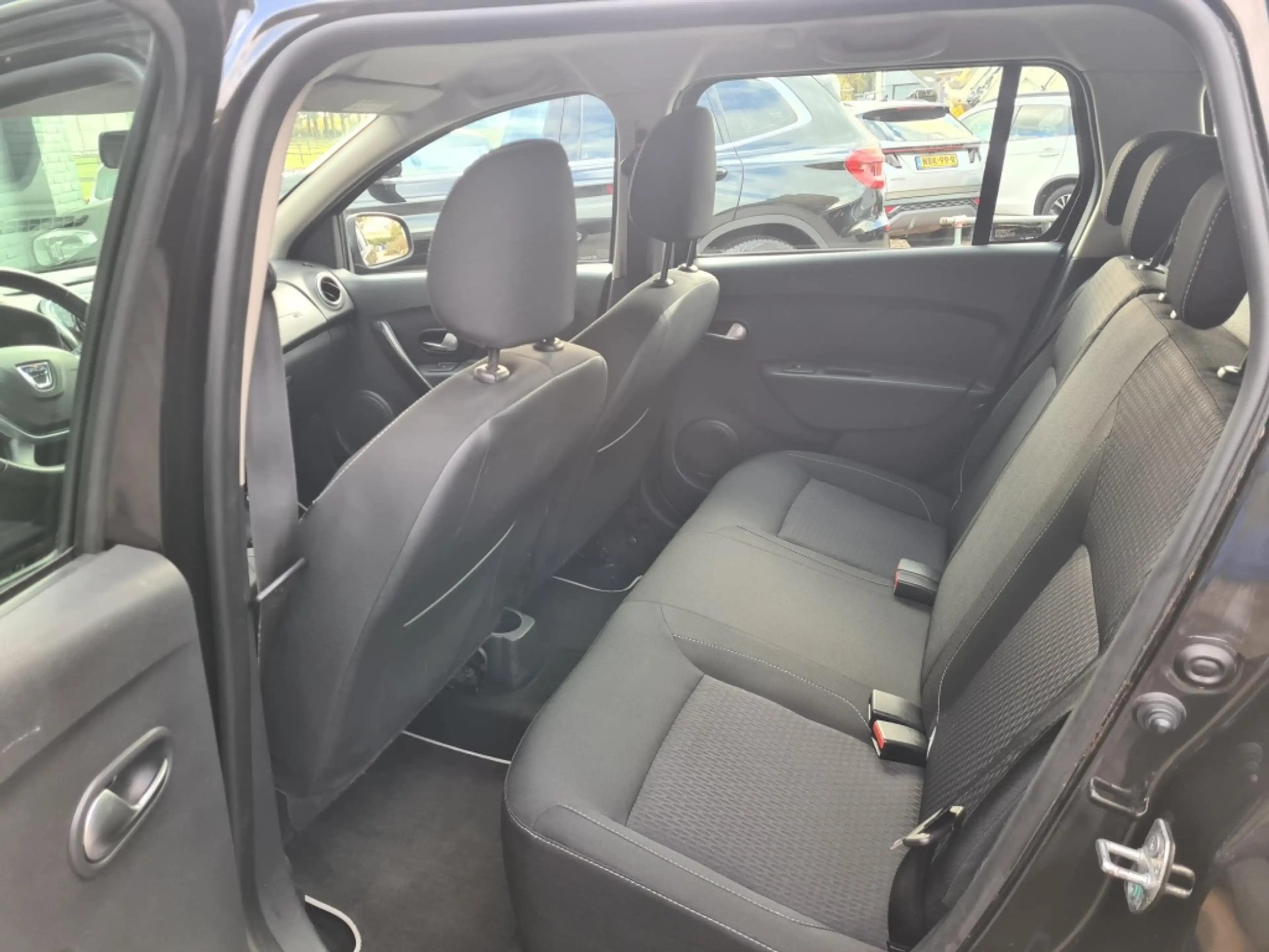Dacia Logan MCV 0.9 TCe Laureate — photo 9