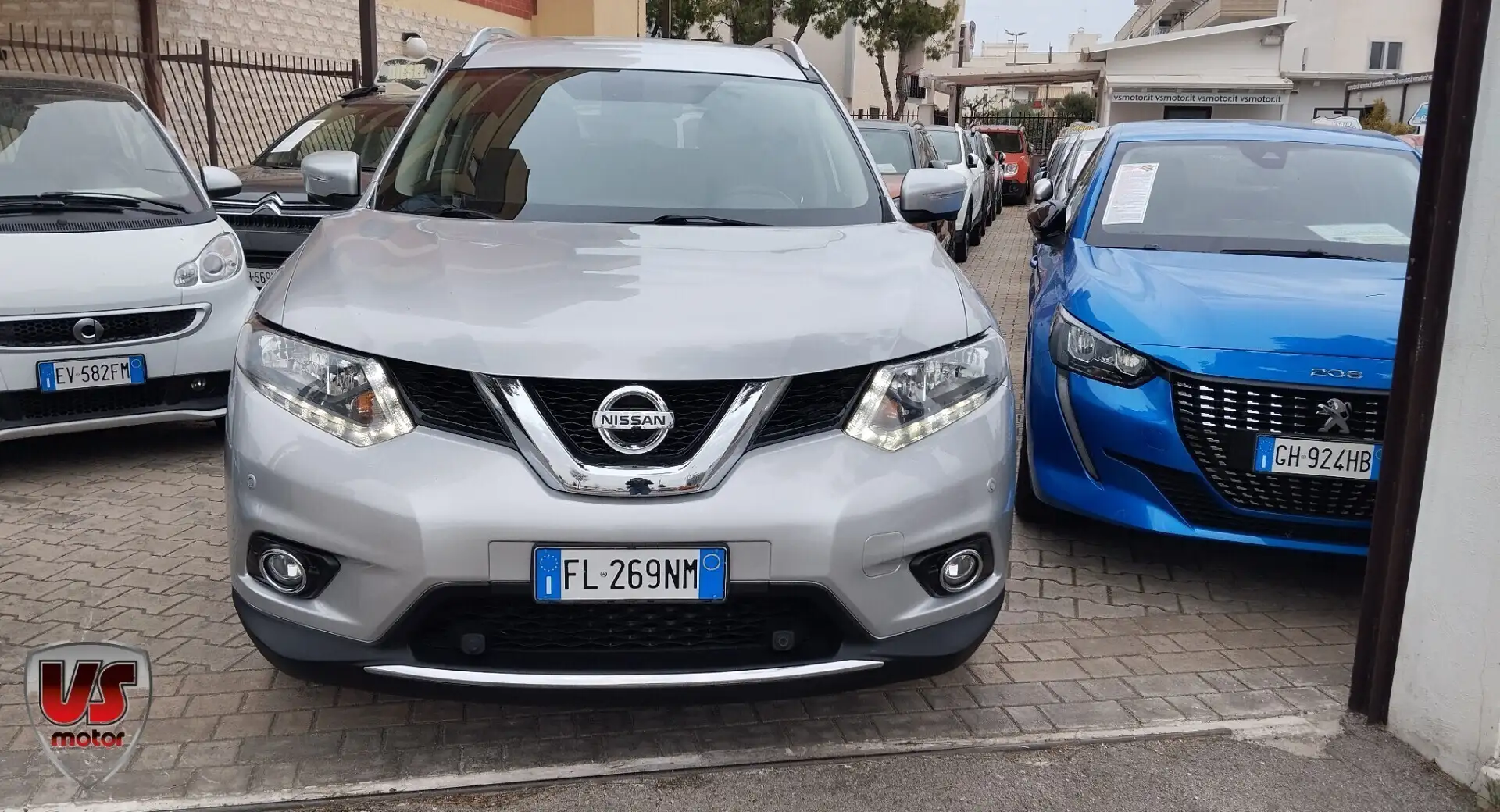 Nissan X-Trail 1.6 dCi 2WD Acenta Zilver - 2
