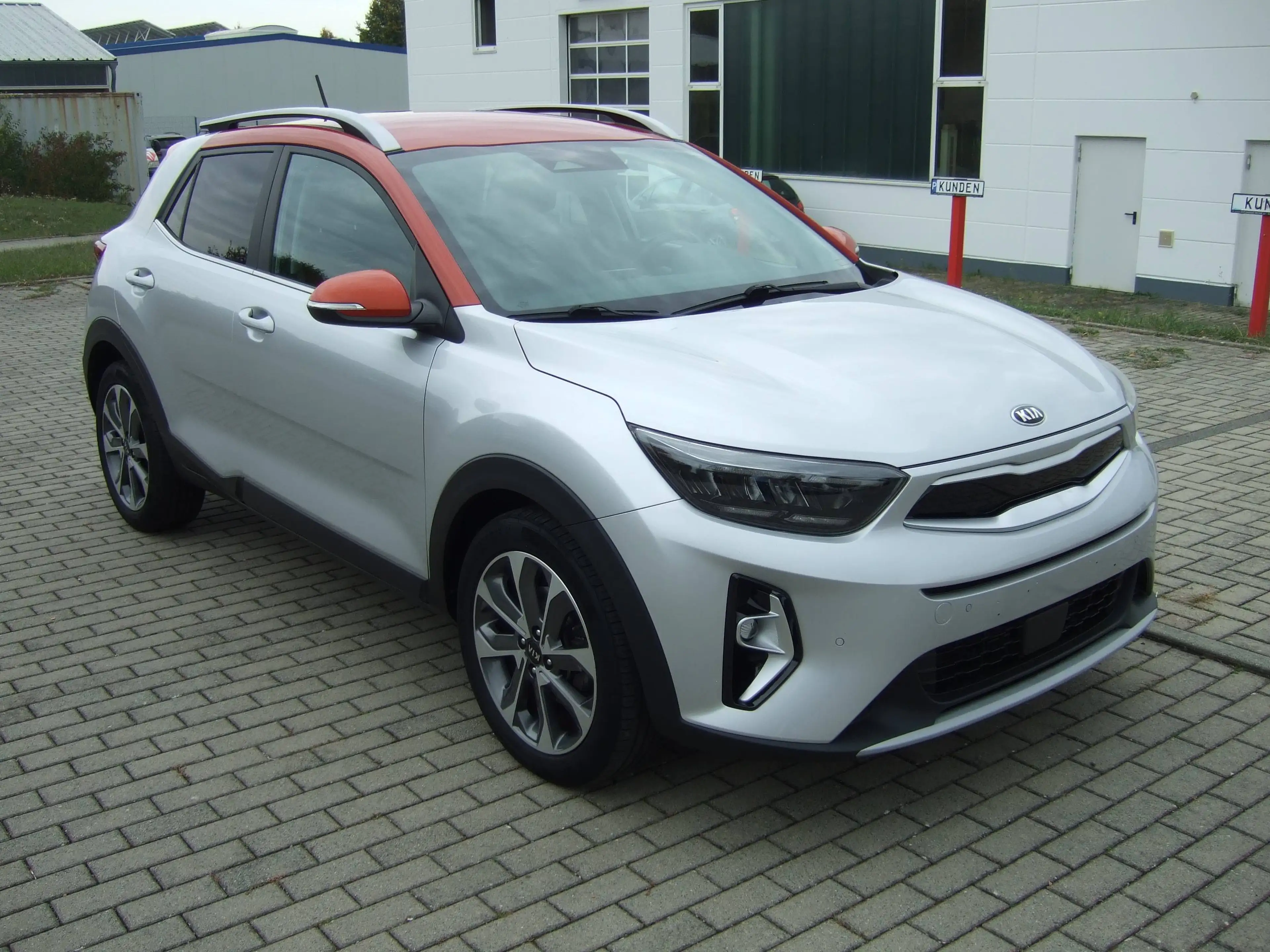 Kia Stonic Spirit Klima RFK Sitzheizung DAB Android-Auto
