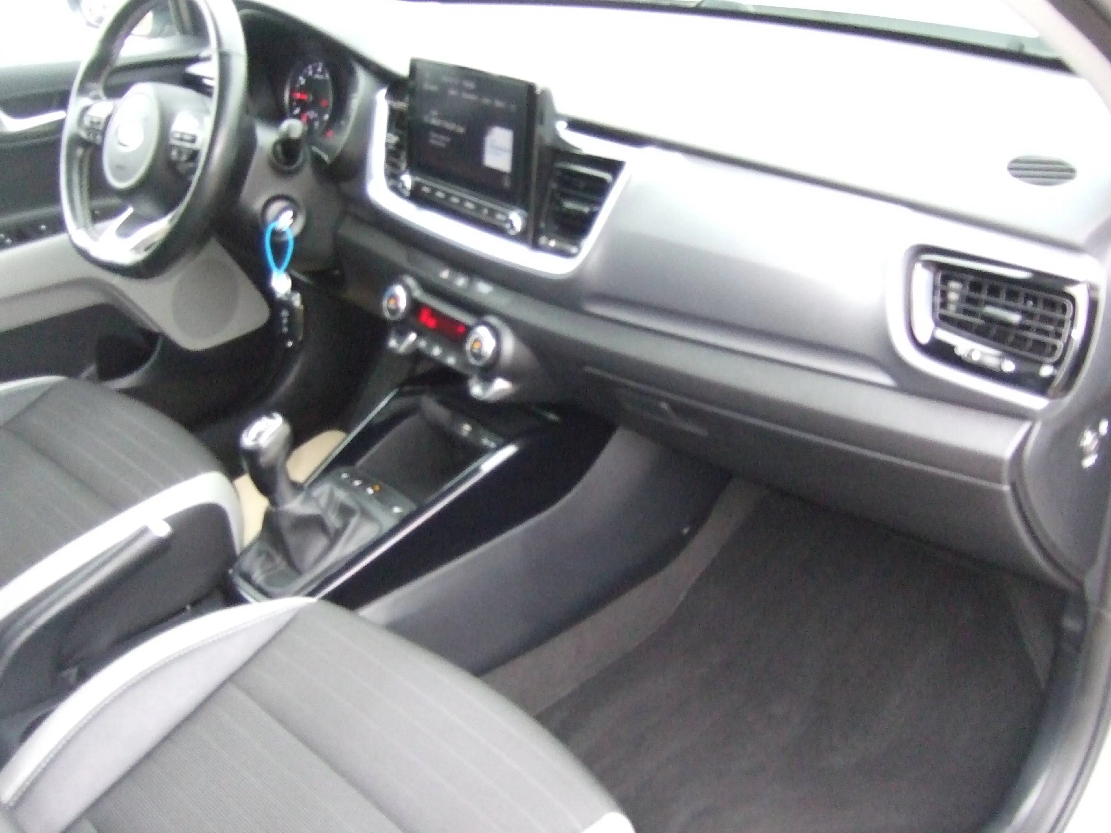Kia Stonic Spirit Klima RFK Sitzheizung DAB Android-Auto — photo 12