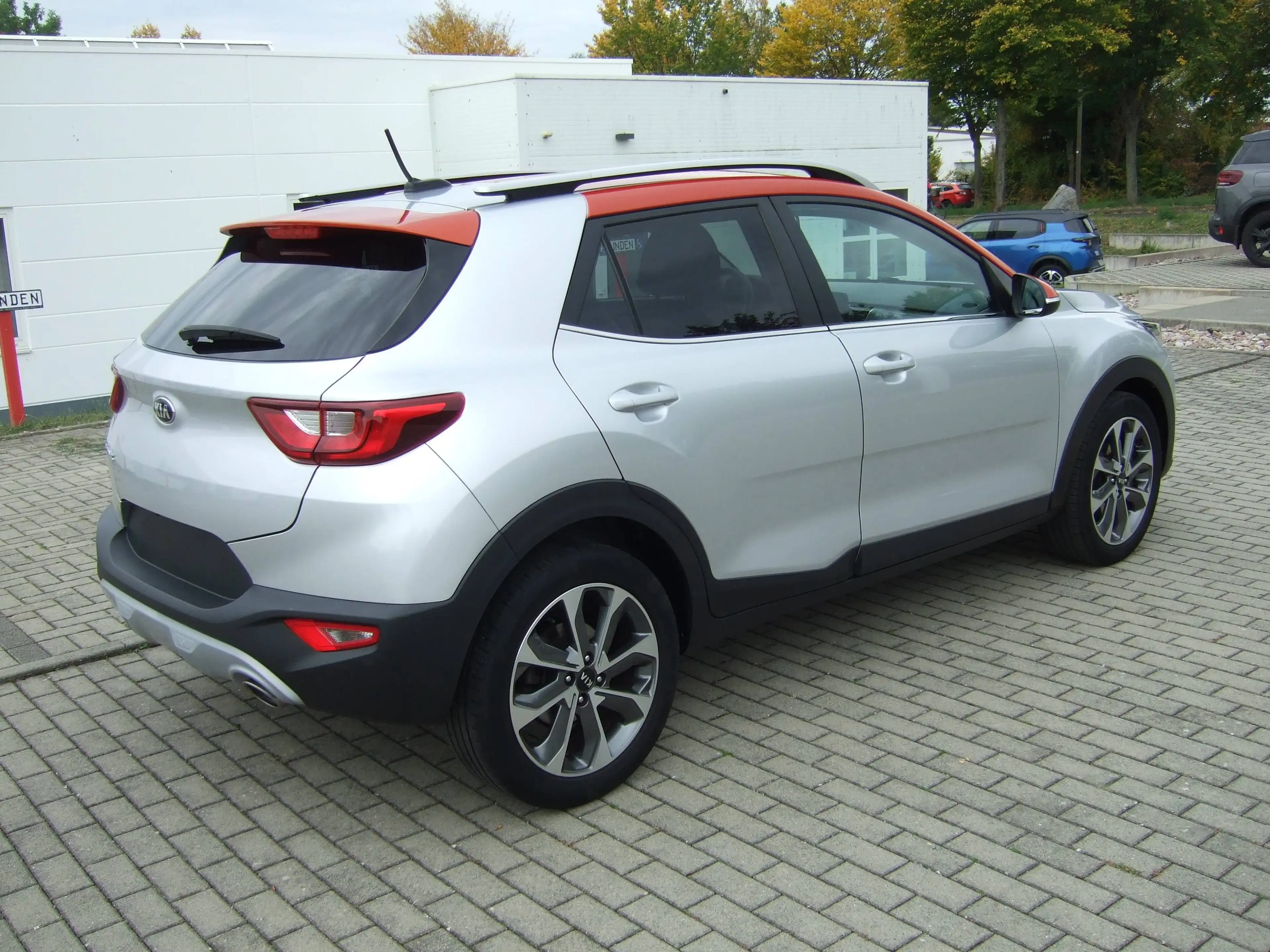 Kia Stonic Spirit Klima RFK Sitzheizung DAB Android-Auto — photo 6