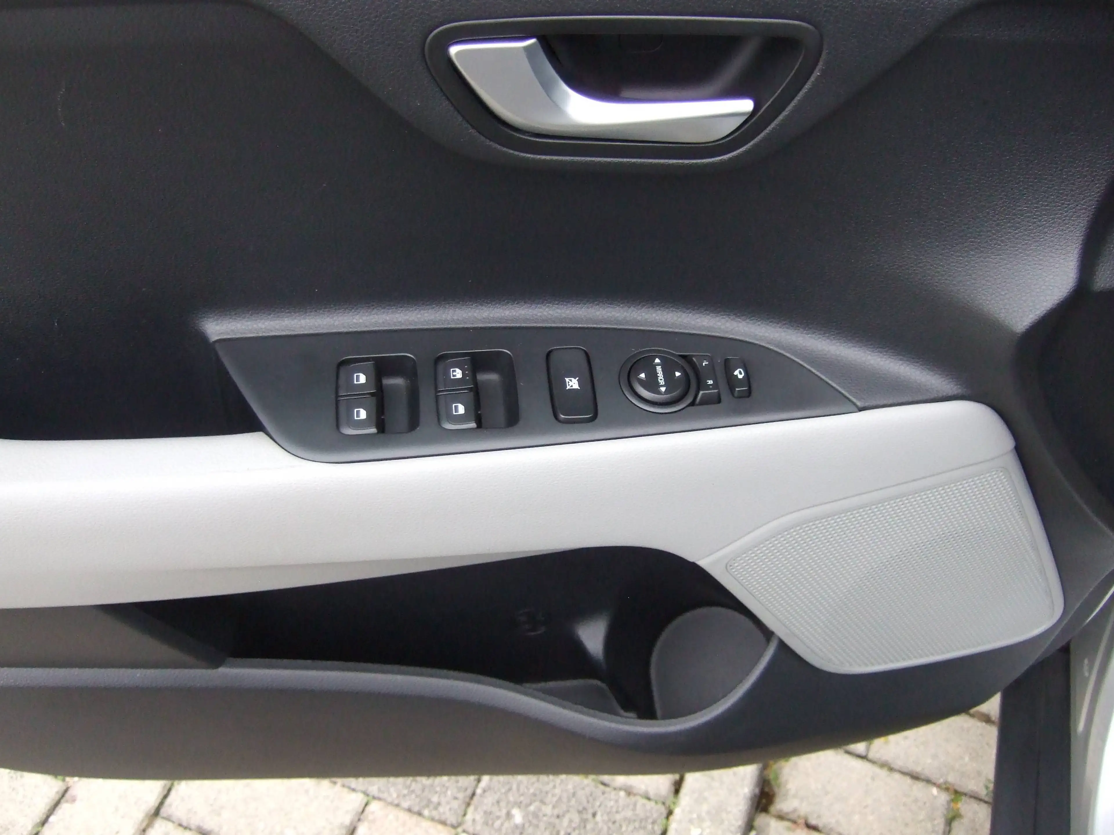 Kia Stonic Spirit Klima RFK Sitzheizung DAB Android-Auto — photo 14