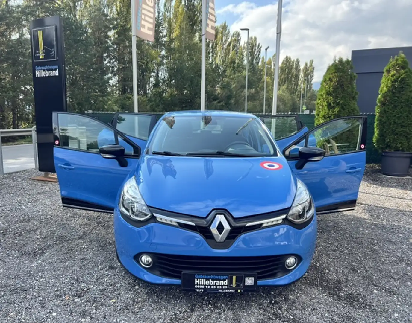 Renault Clio TCe 90 *Air Force Edition* Blau - 2