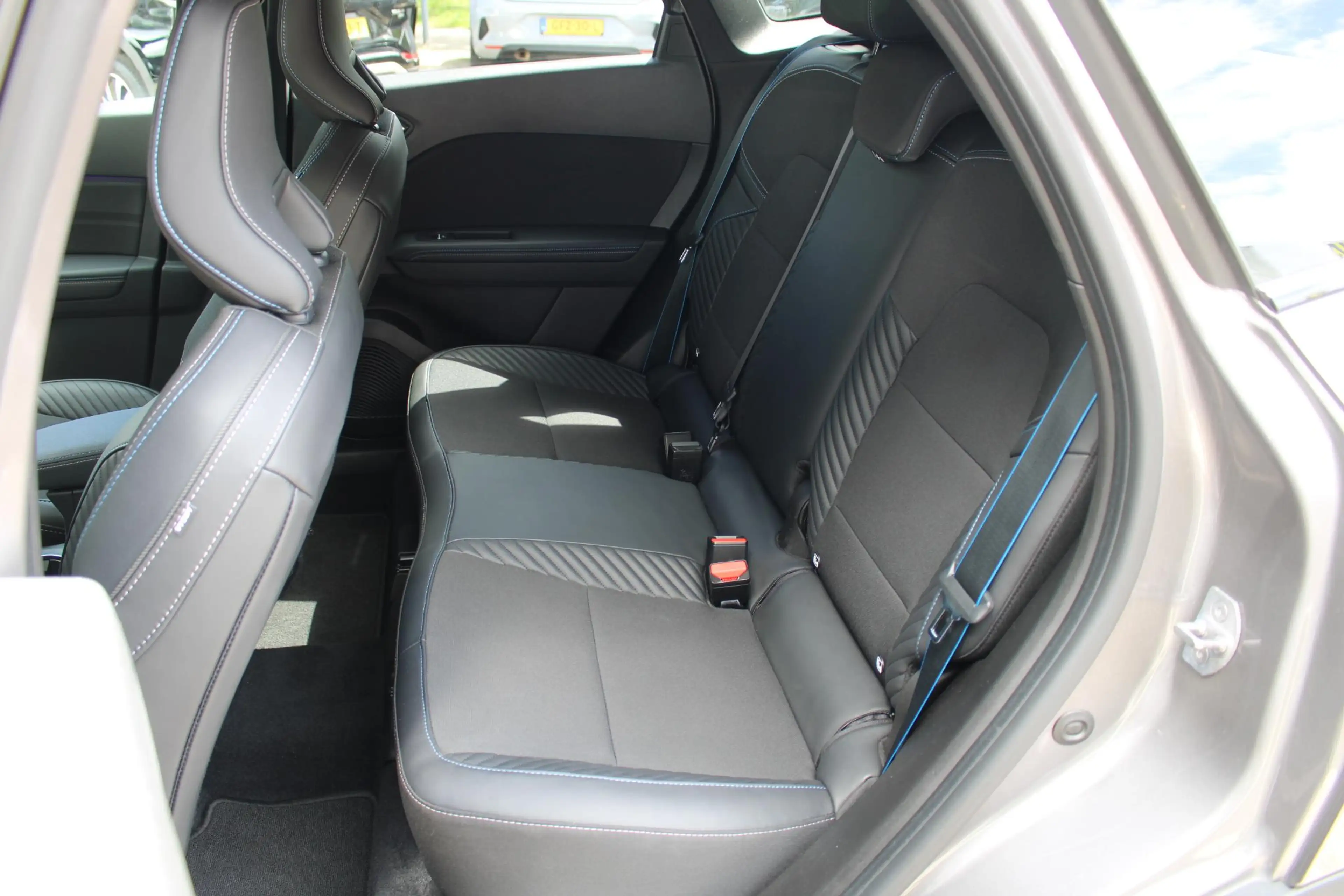 Renault Symbioz 1.6 E-Tech full hybrid 145 esprit Alpine | Achterr — photo 35