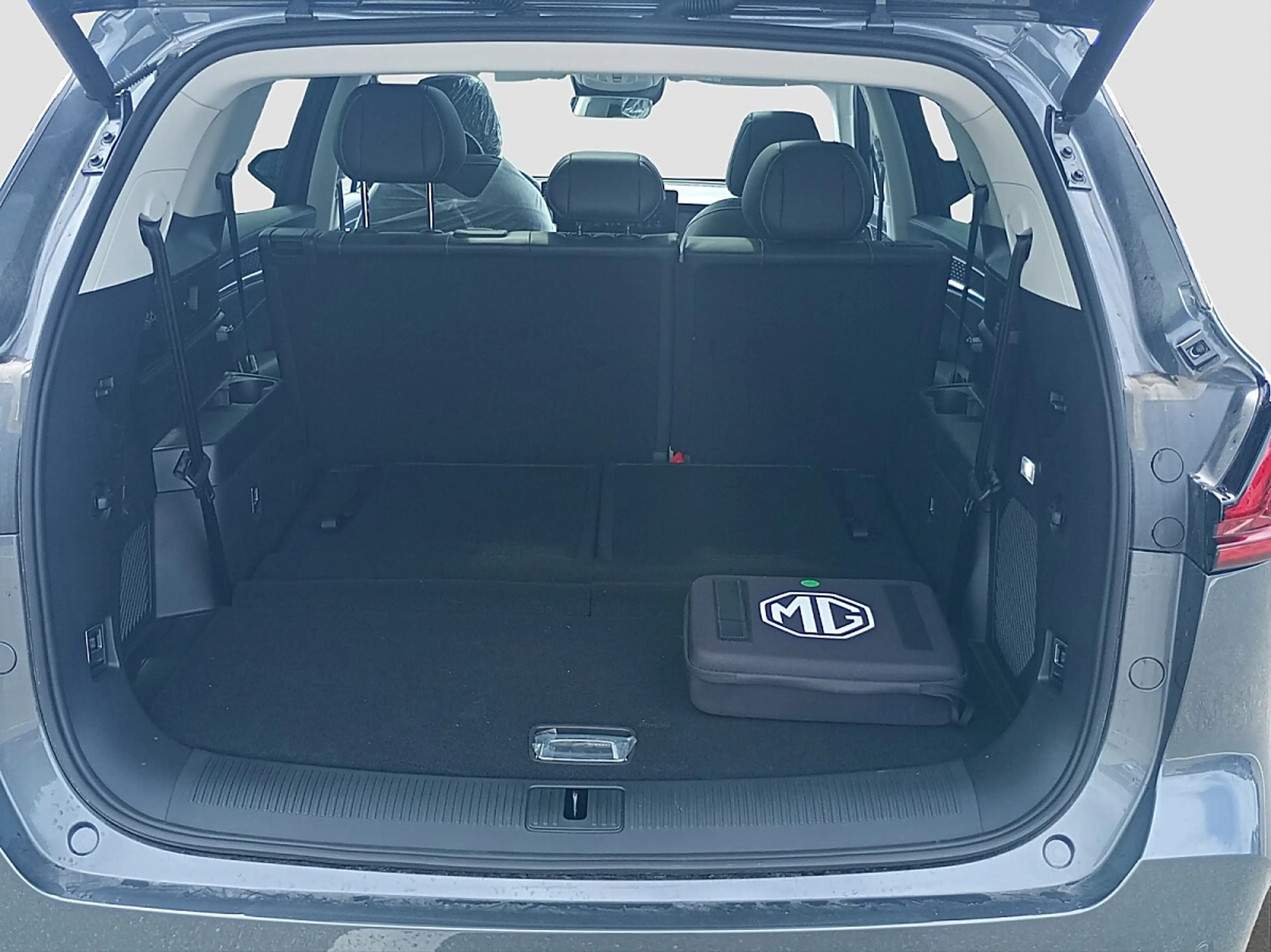 MG MGS9 1,5 PHEV Premium Winterräder gratis — photo 12